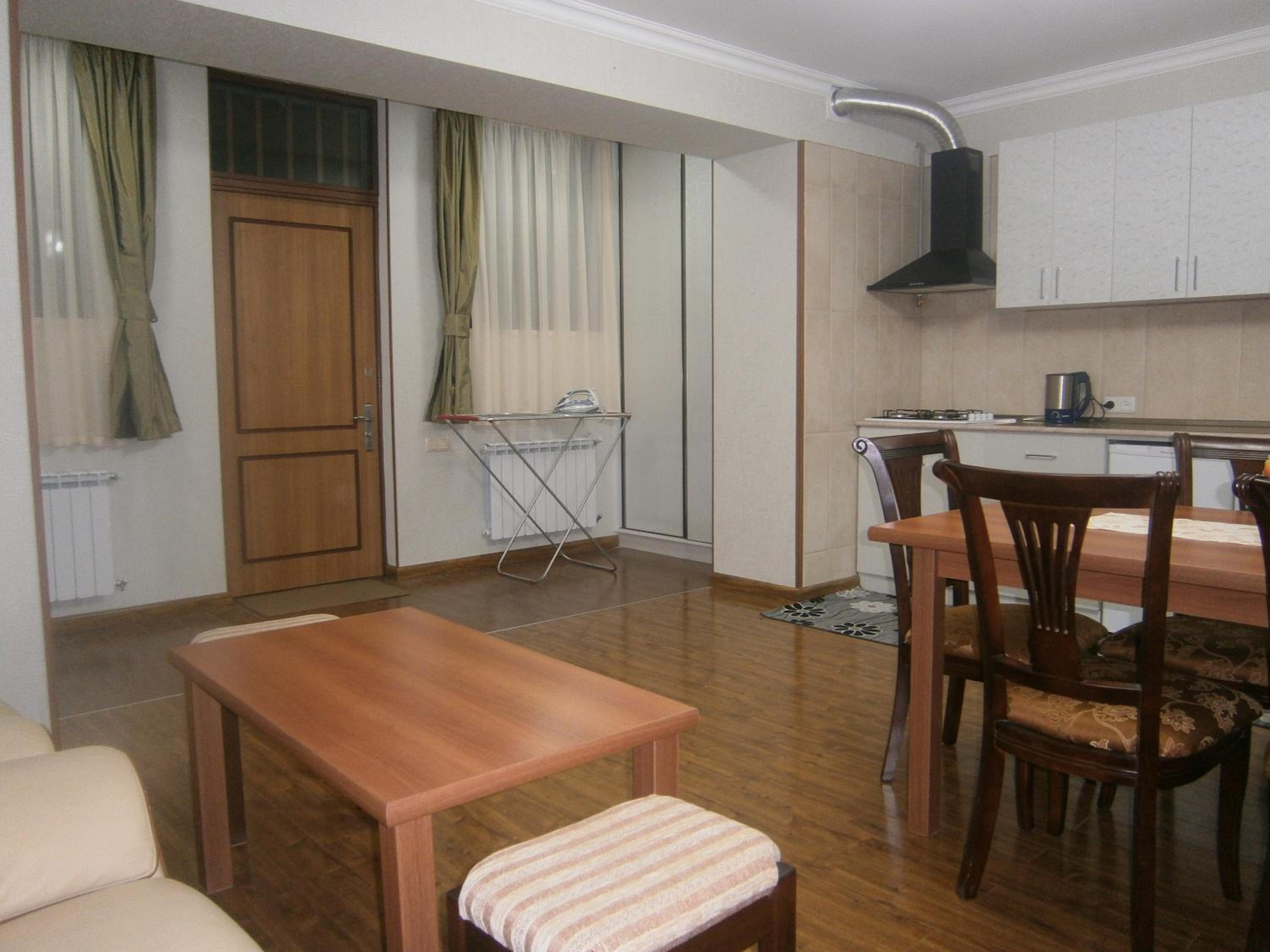 Apartment on Getapnya 74