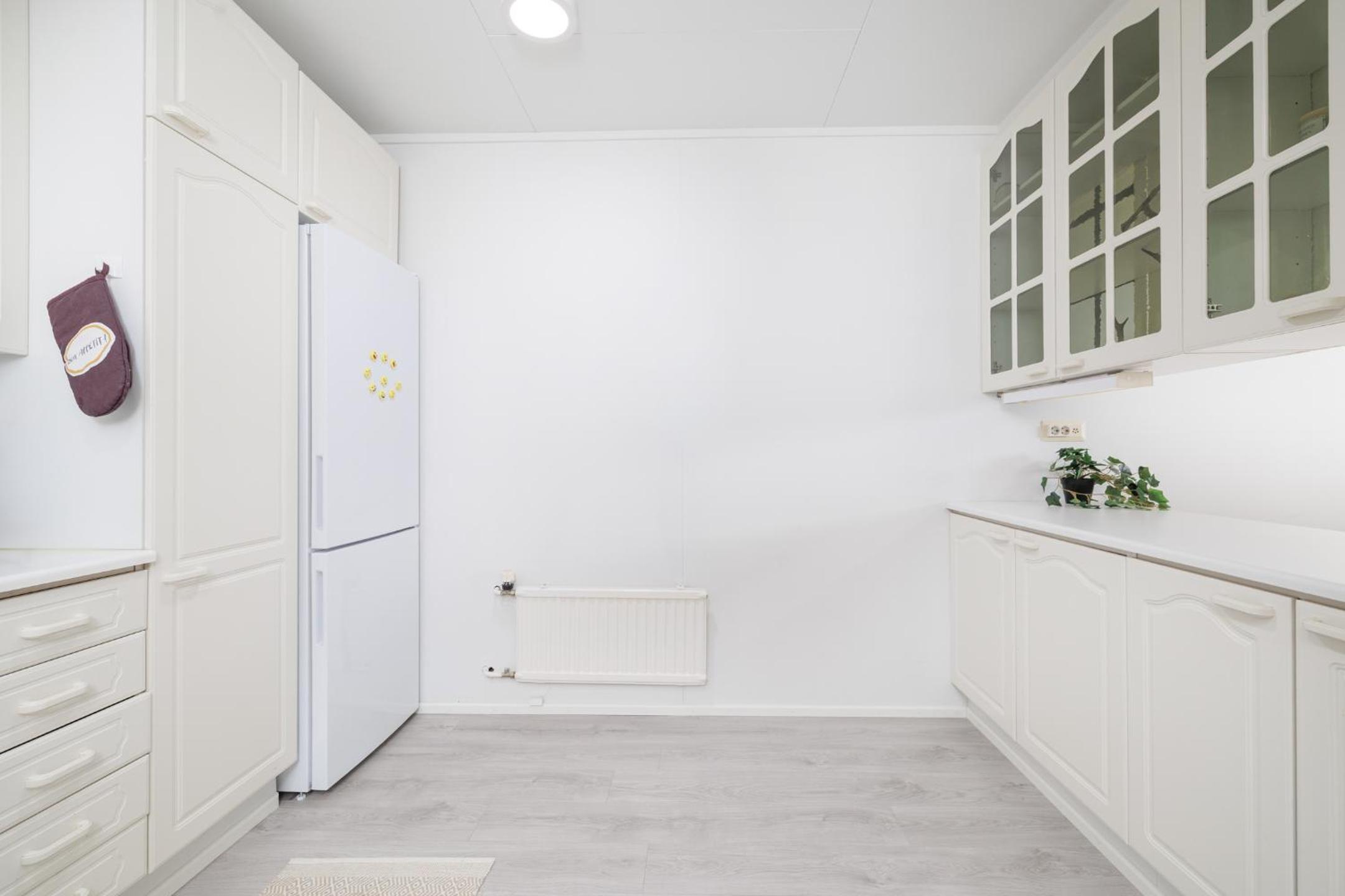 Spacious 1BR Near City Center, Free Parking by FeelsHome