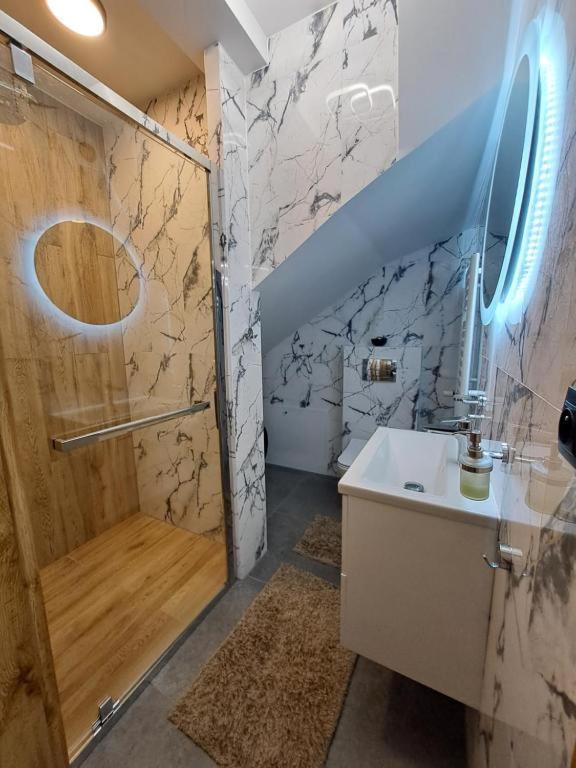 Księżycowe Apartamenty SPA - Mountain View by Golden Apartments