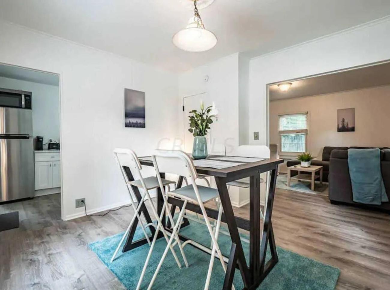 Jungle House Columbus Short North Downtown Free Parking - Near Convention Center & Nationwide Arena - 4BR Luxury Home - Sleeps 14 - Over 5,800 Five Star St
