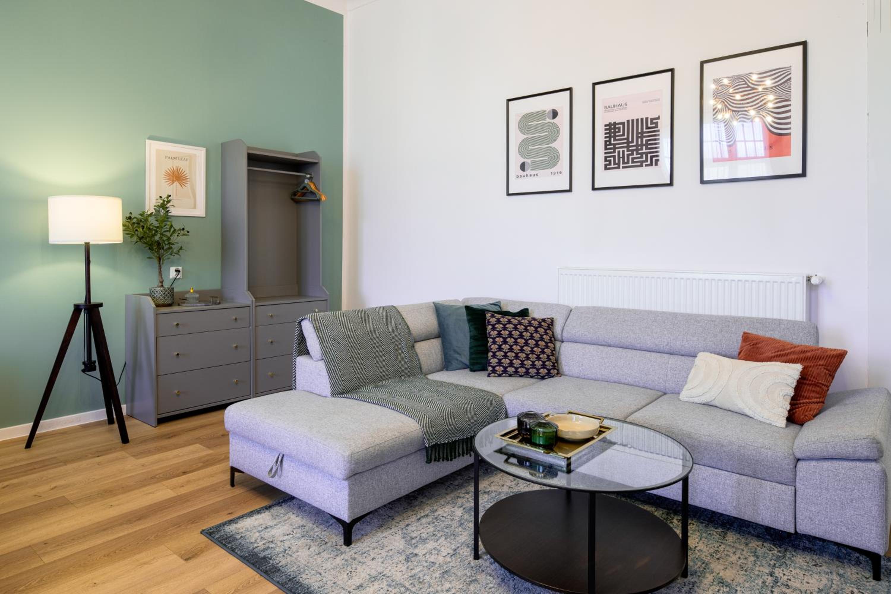 WAWELOVE Piłsudskiego - 3 bedroom apt. with balcony and free parking!