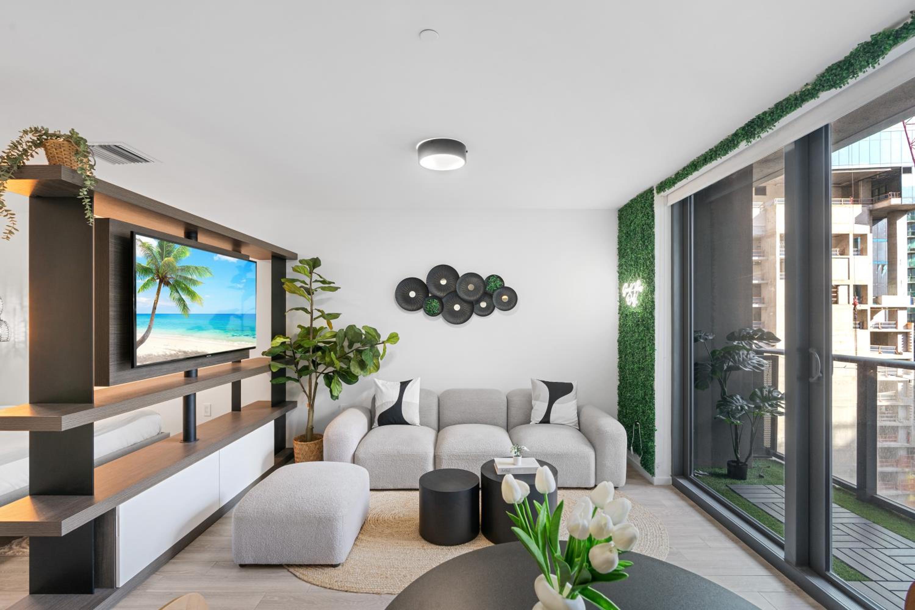 High-Rise Condo in Downtown Miami