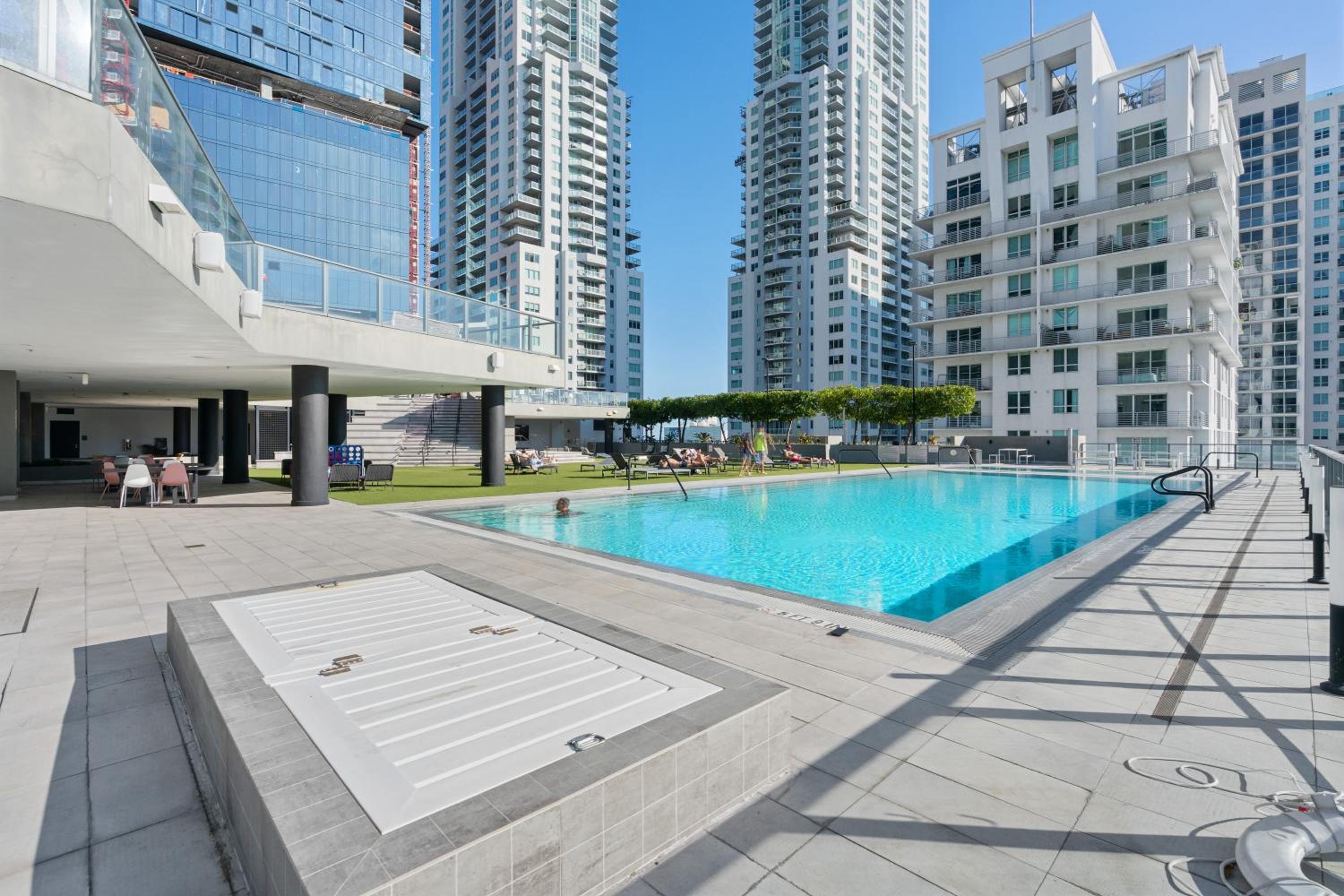High-Rise Condo in Downtown Miami