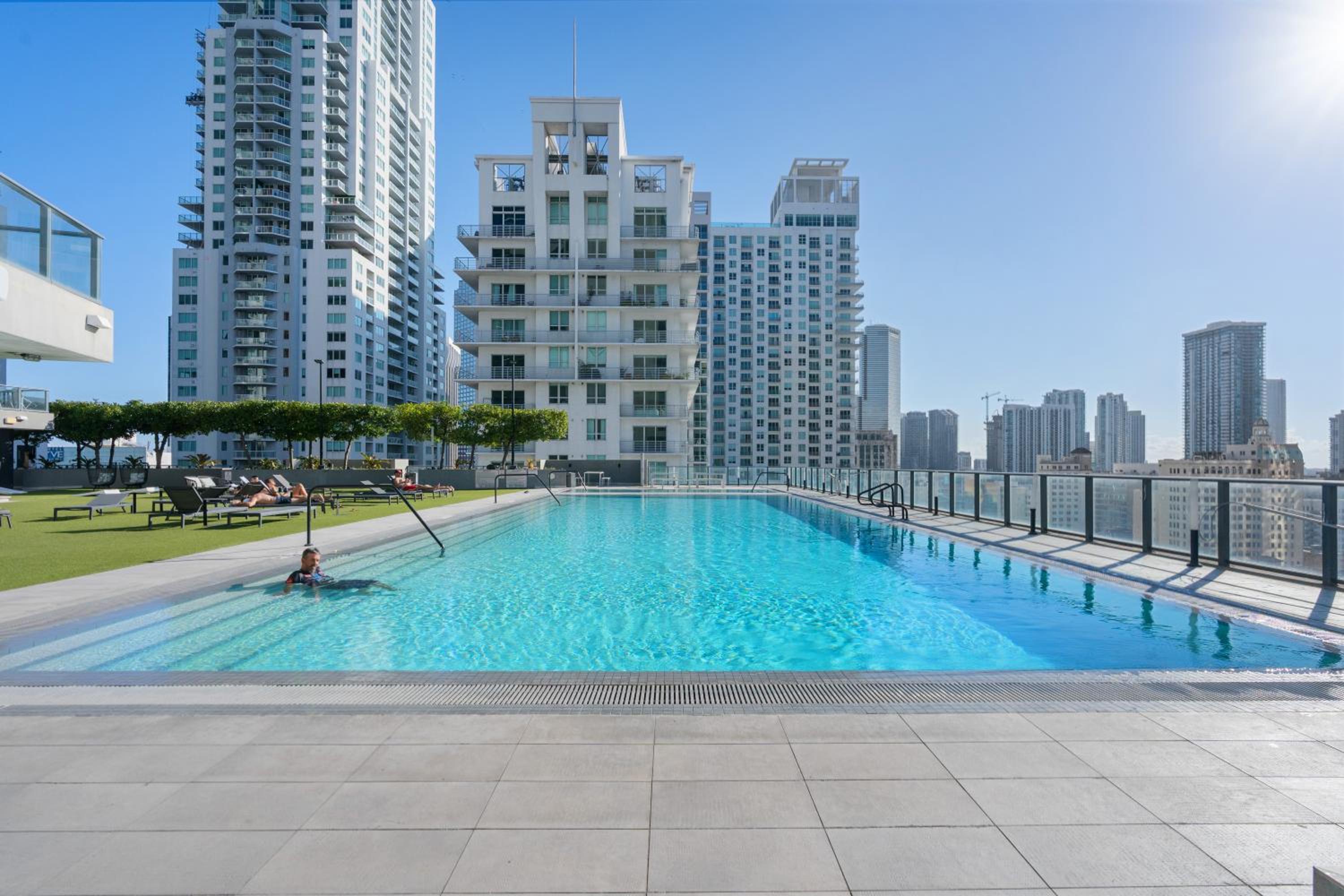 High-Rise Condo in Downtown Miami