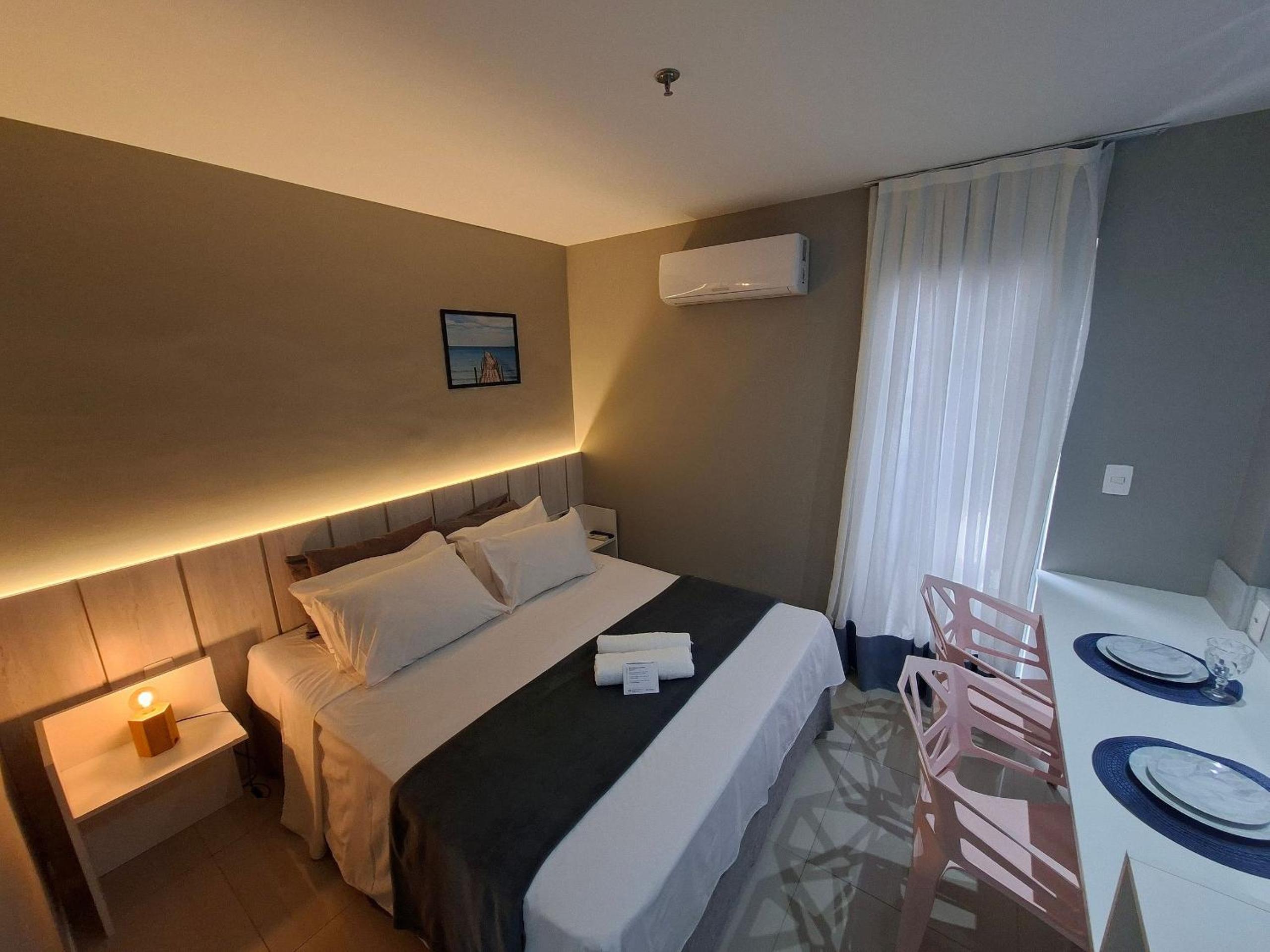 Stay with pool and sauna just steps from the beach in Cabo Frio - HSC
