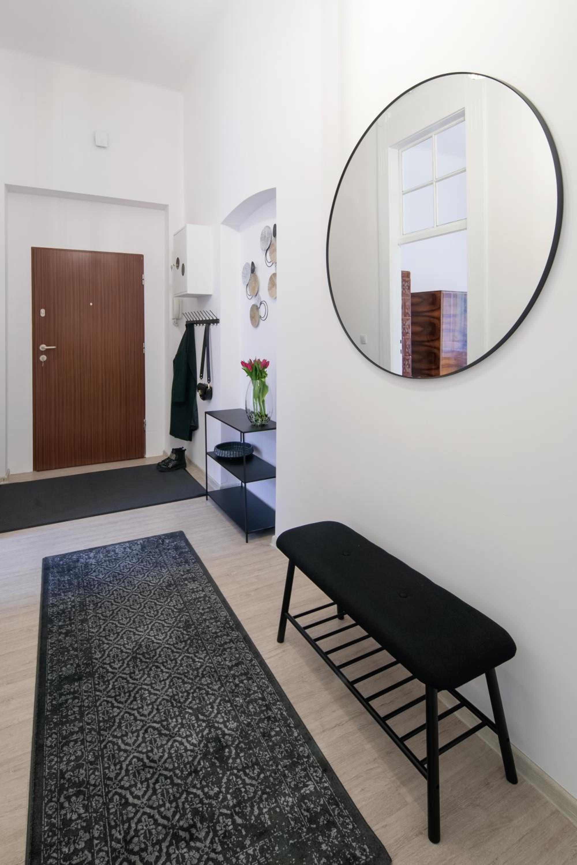 WAWELOVE Piłsudskiego - 3 bedroom apt. with balcony and free parking!