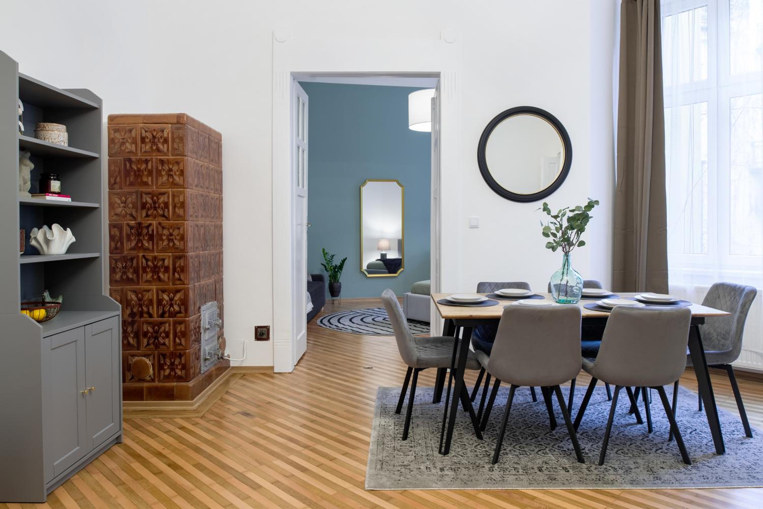 WAWELOVE Piłsudskiego - 3 bedroom apt. with balcony and free parking!