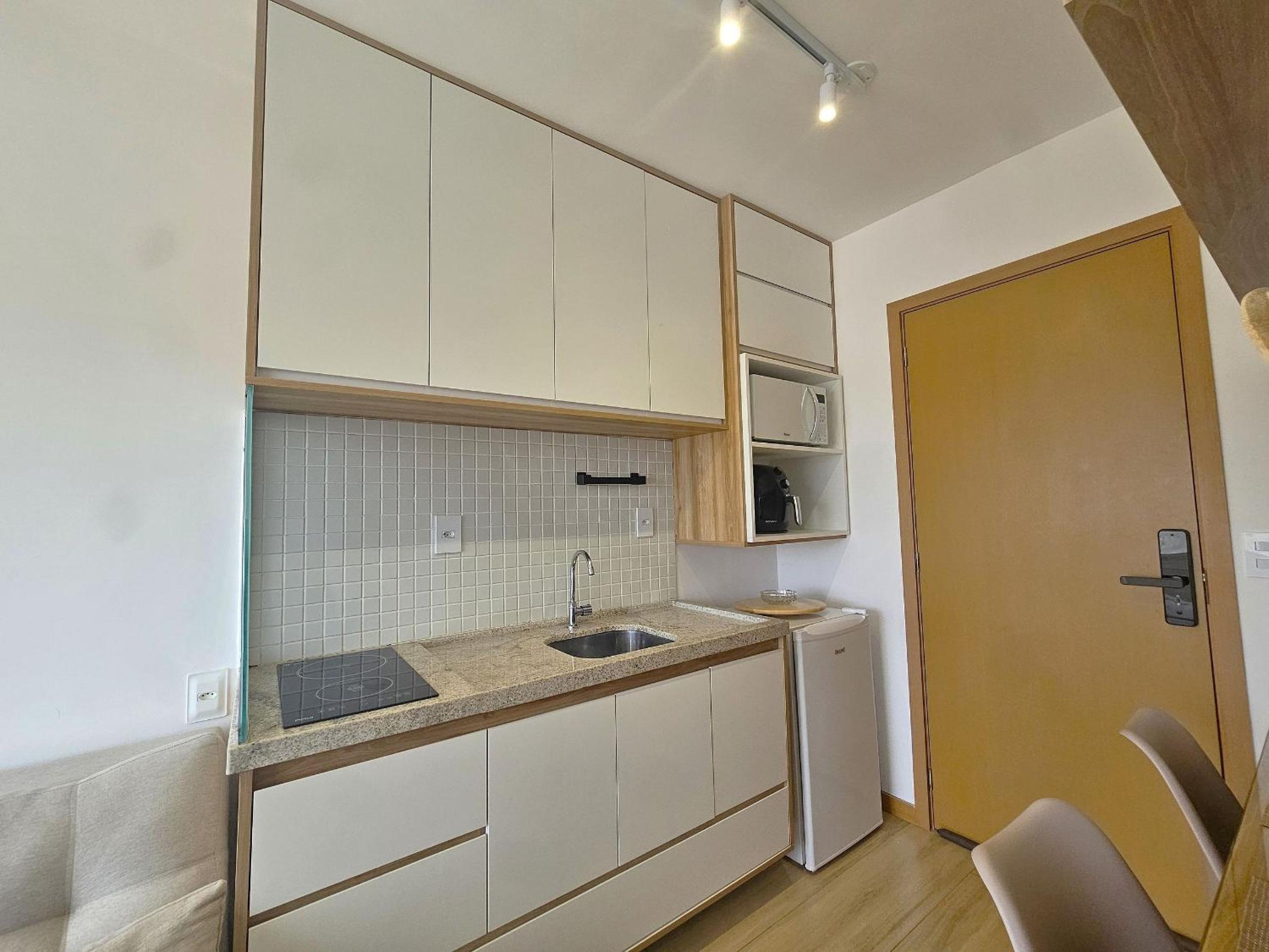Condo. w/ Pool and Gym 70 m from the Beach - SMA