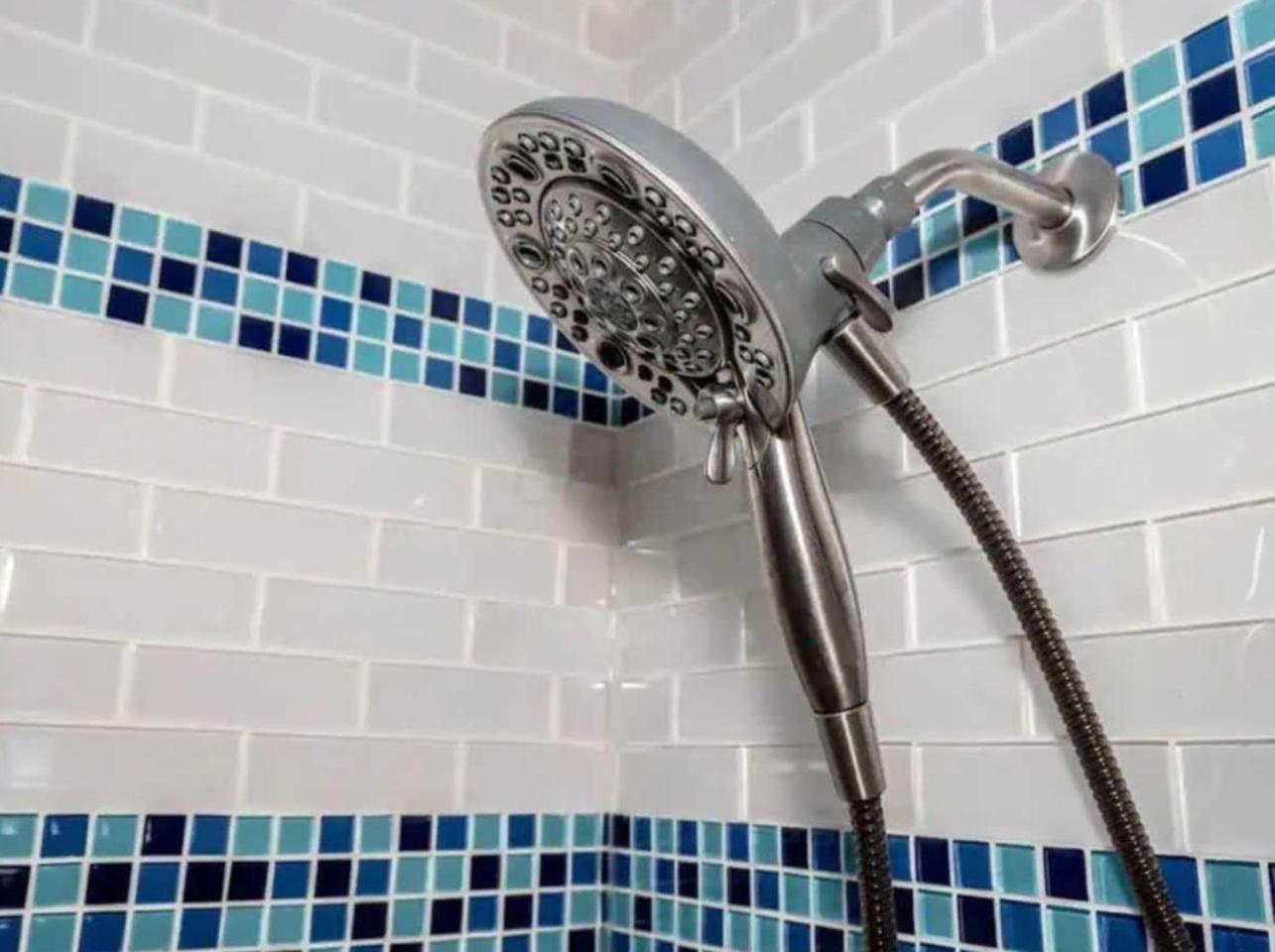 Jungle House Columbus Downtown Free Parking Sleeps 8 - Near Convention Center & Nationwide Arena - 2BR Short North Luxury Home - Over 5,800 Five Star Stays
