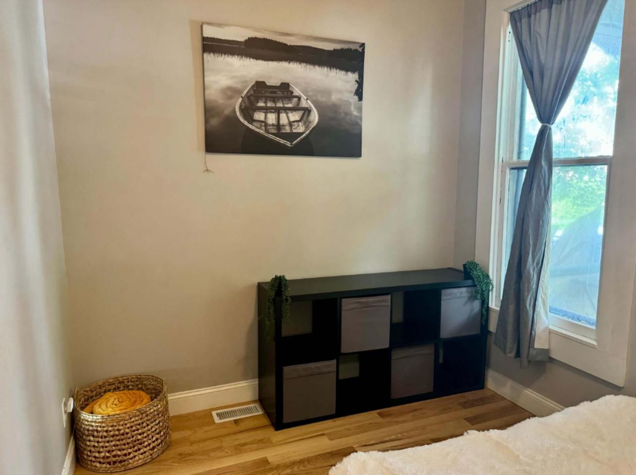 Jungle House Columbus Downtown Free Parking Sleeps 8 - Near Convention Center & Nationwide Arena - 2BR Short North Luxury Home - Over 5,800 Five Star Stays