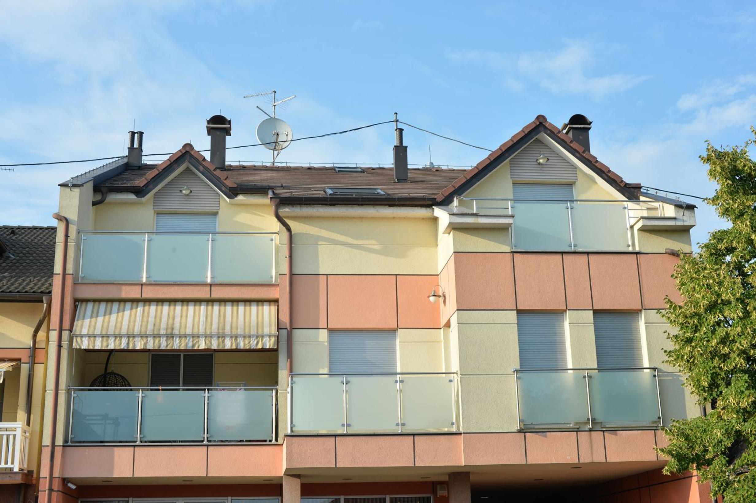 Hotel Apartmani Špoljar - Image 1