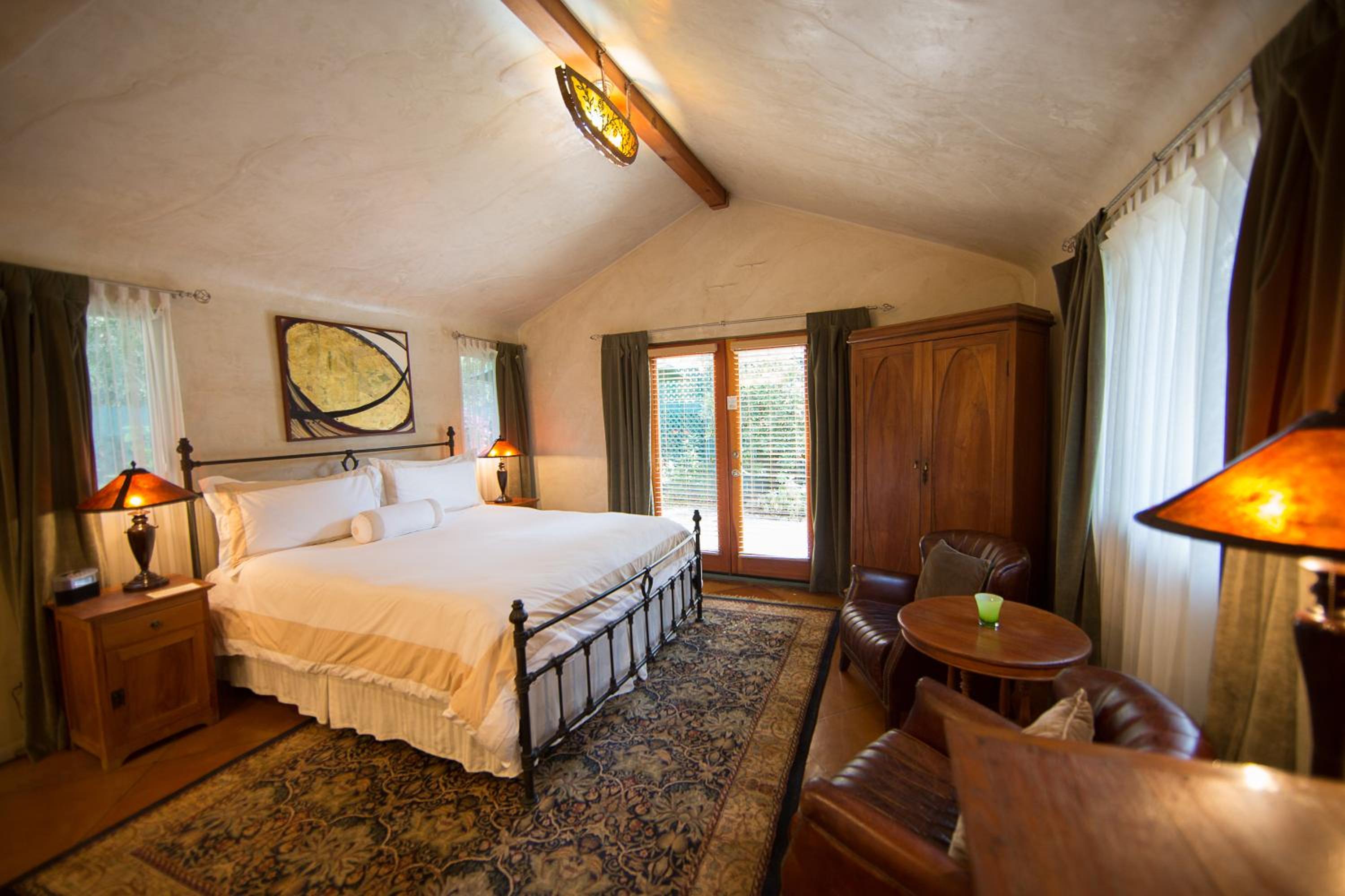 Ojai Vacations - The Emerald Iguana Inn - Property Image 7