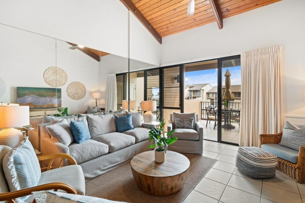 Kamaole Sands 8409 · KAS 8409 Ocean Views from this Freshly Upda