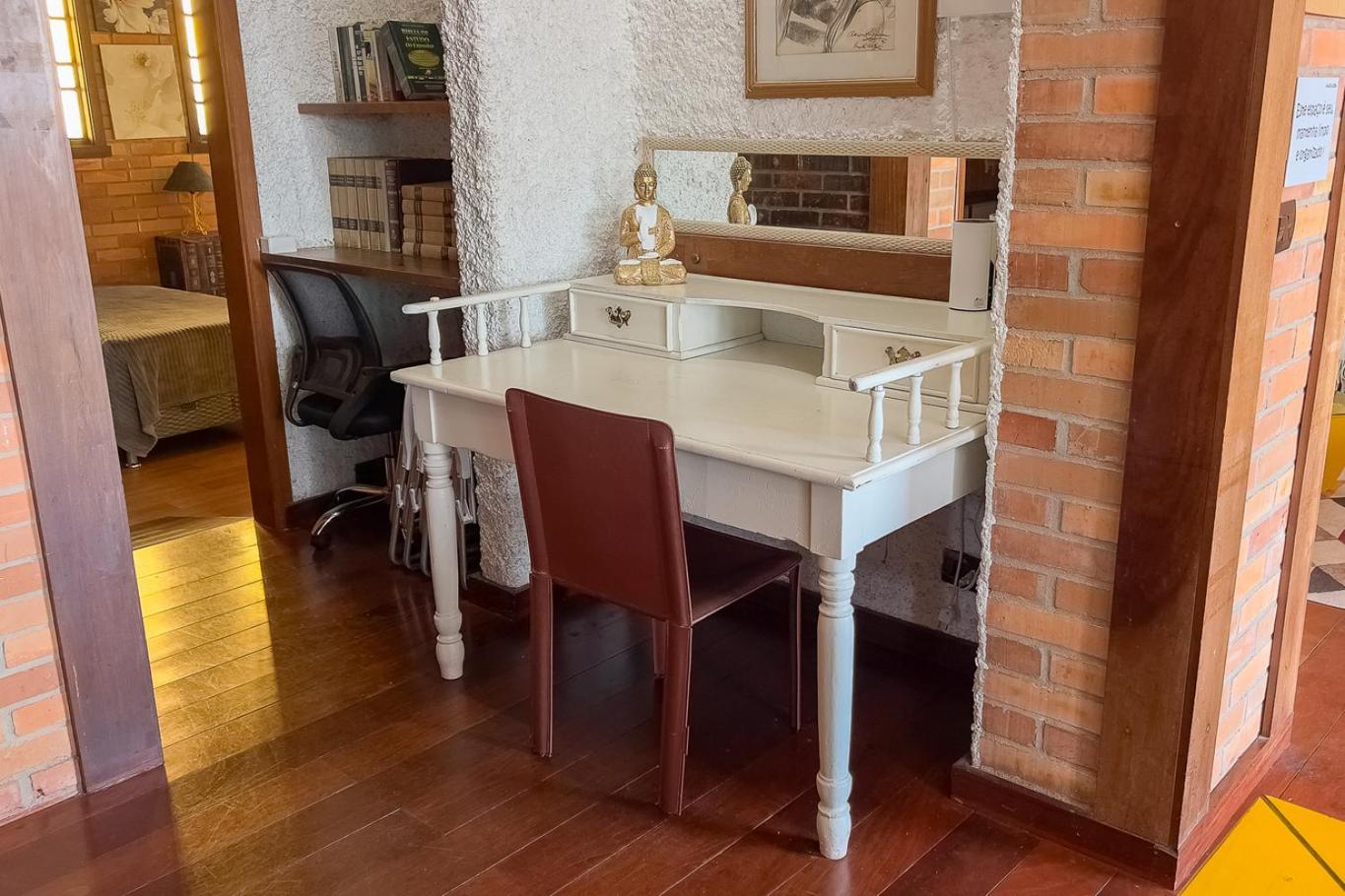Casa com Vista, Lareira e Churrasqueira na Serra