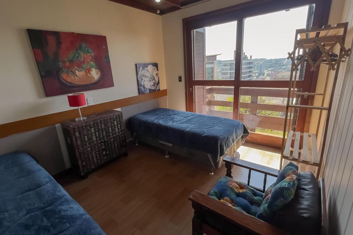 Casa com Vista, Lareira e Churrasqueira na Serra