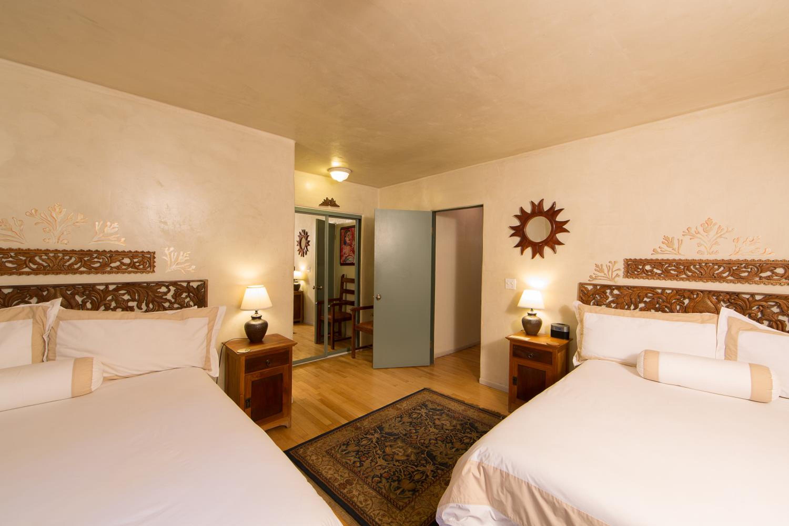 Ojai Vacations - The Emerald Iguana Inn - Property Image 9