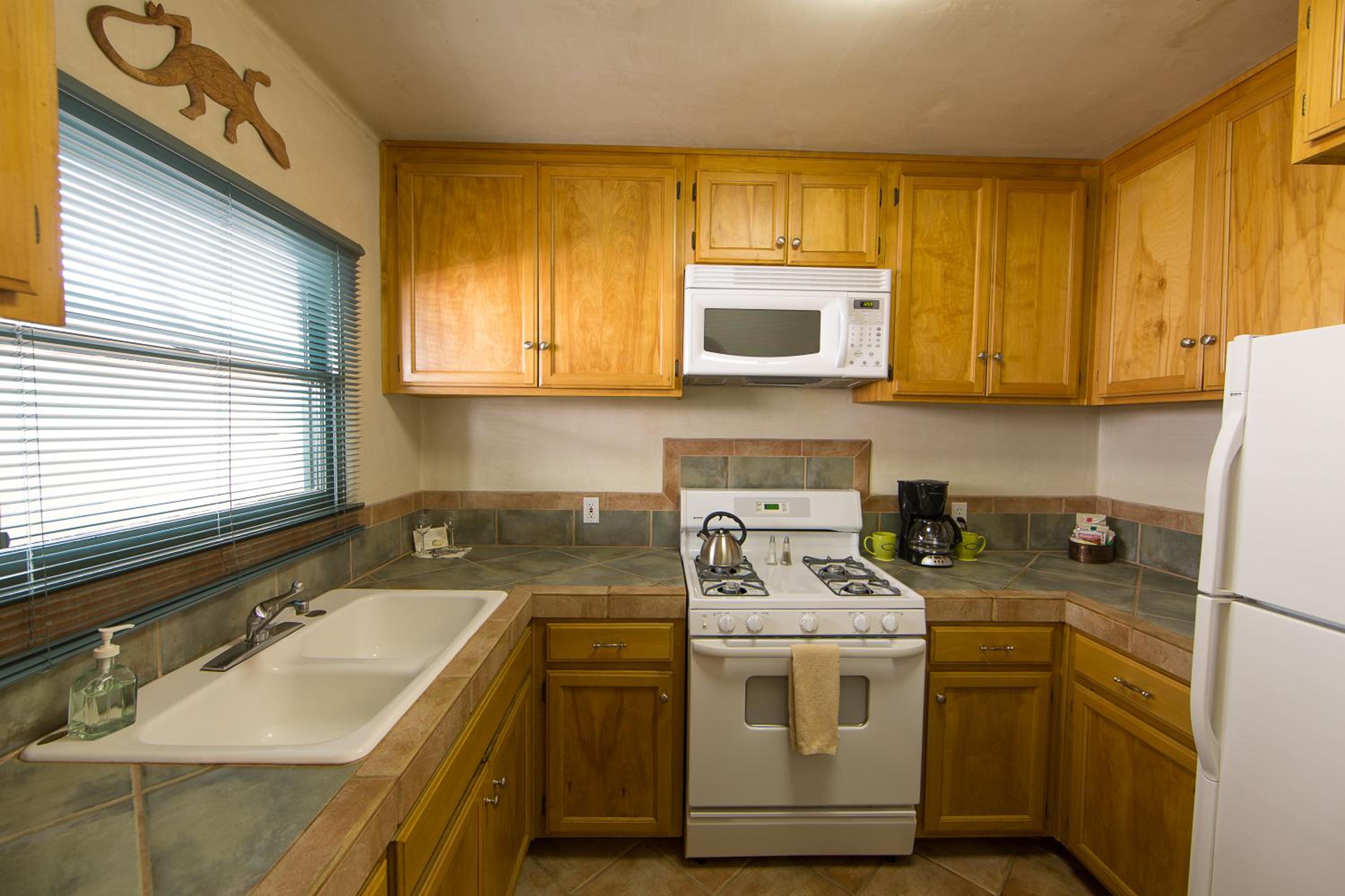 Ojai Vacations - The Emerald Iguana Inn - Property Image 10