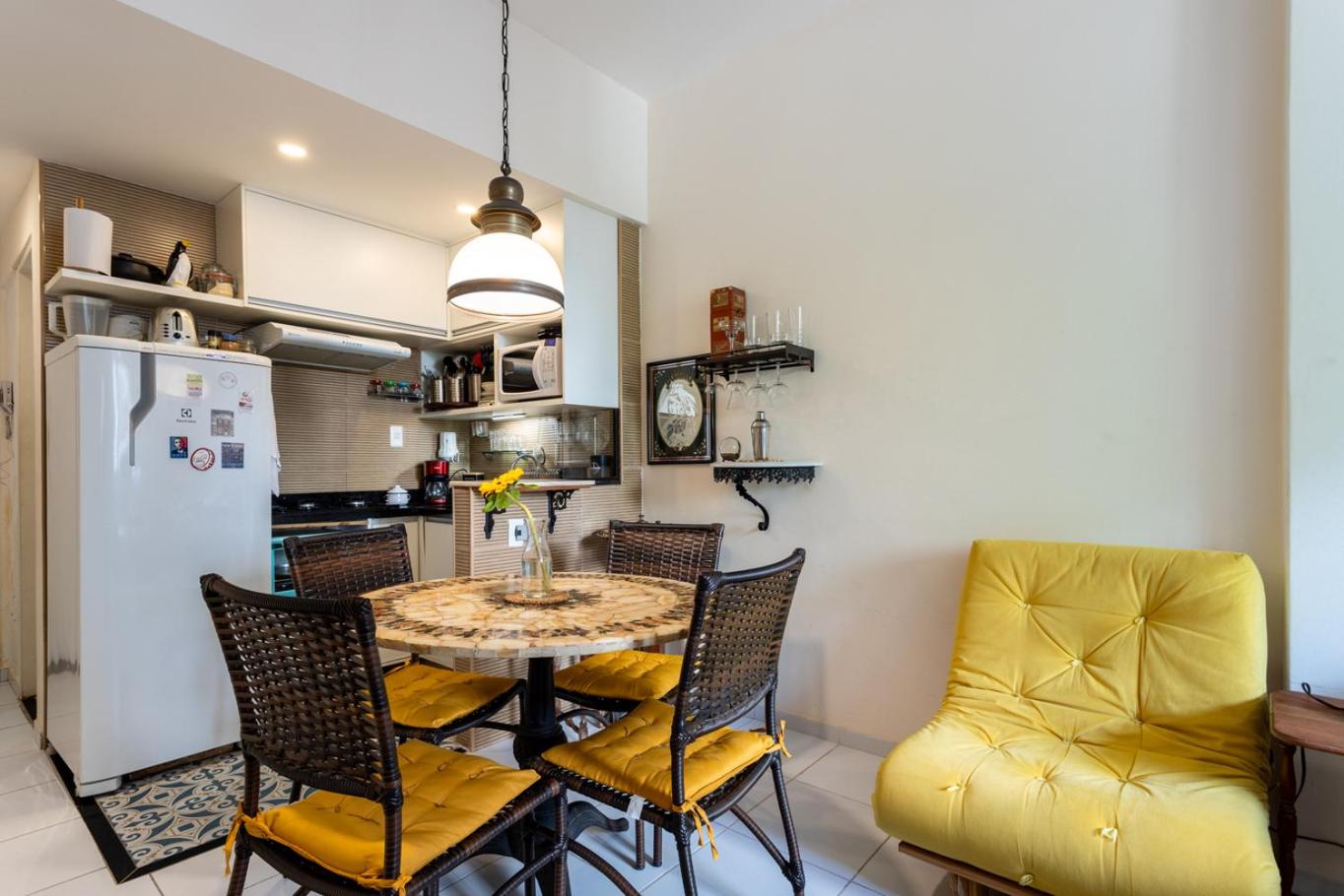 Loft com Ar Condicionado e Wi-fi a 140m da Praia