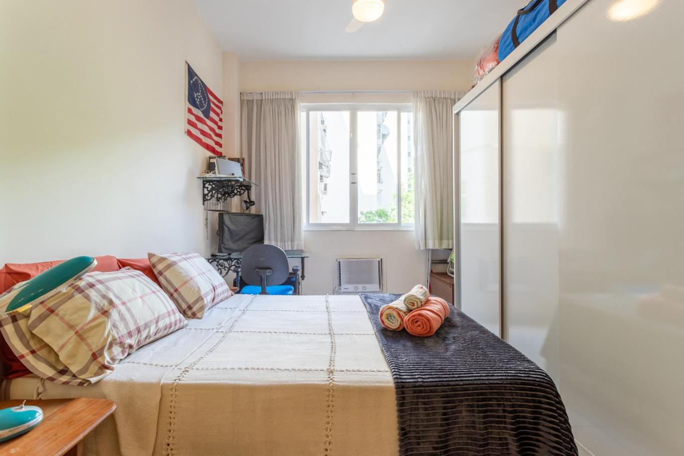 Loft com Ar Condicionado e Wi-fi a 140m da Praia