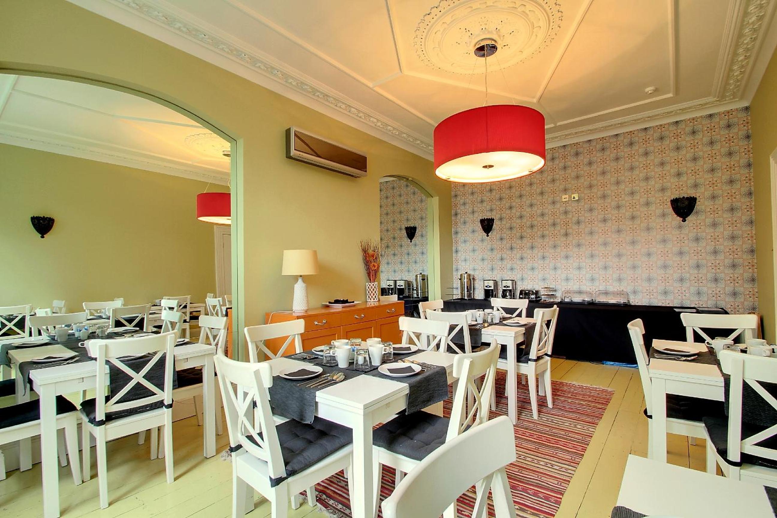 restaurant