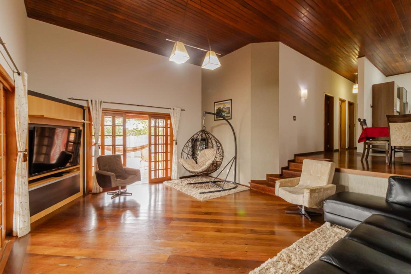Casa de Campo com Piscina, Churrasqueira e Hidro