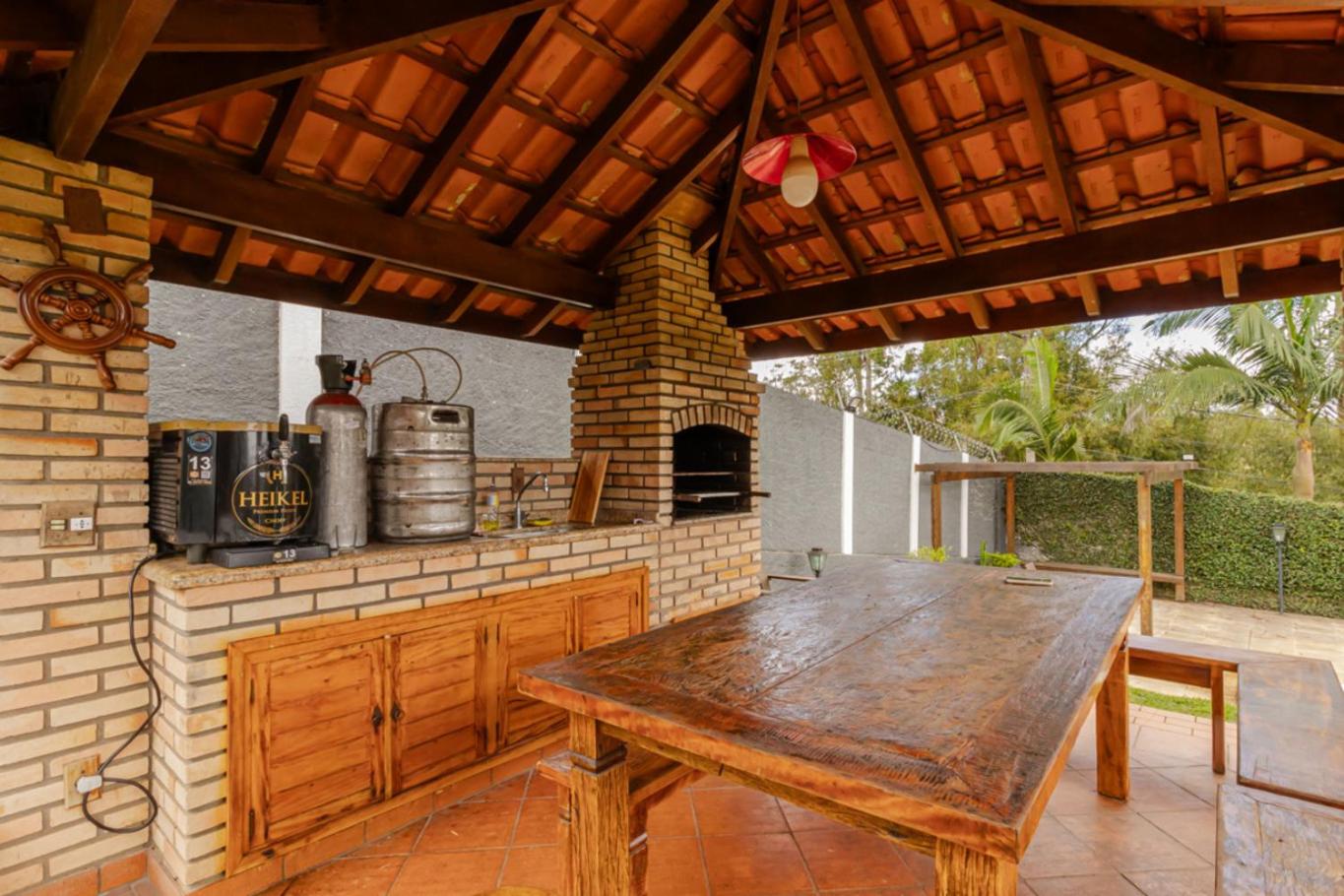 Casa de Campo com Piscina, Churrasqueira e Hidro