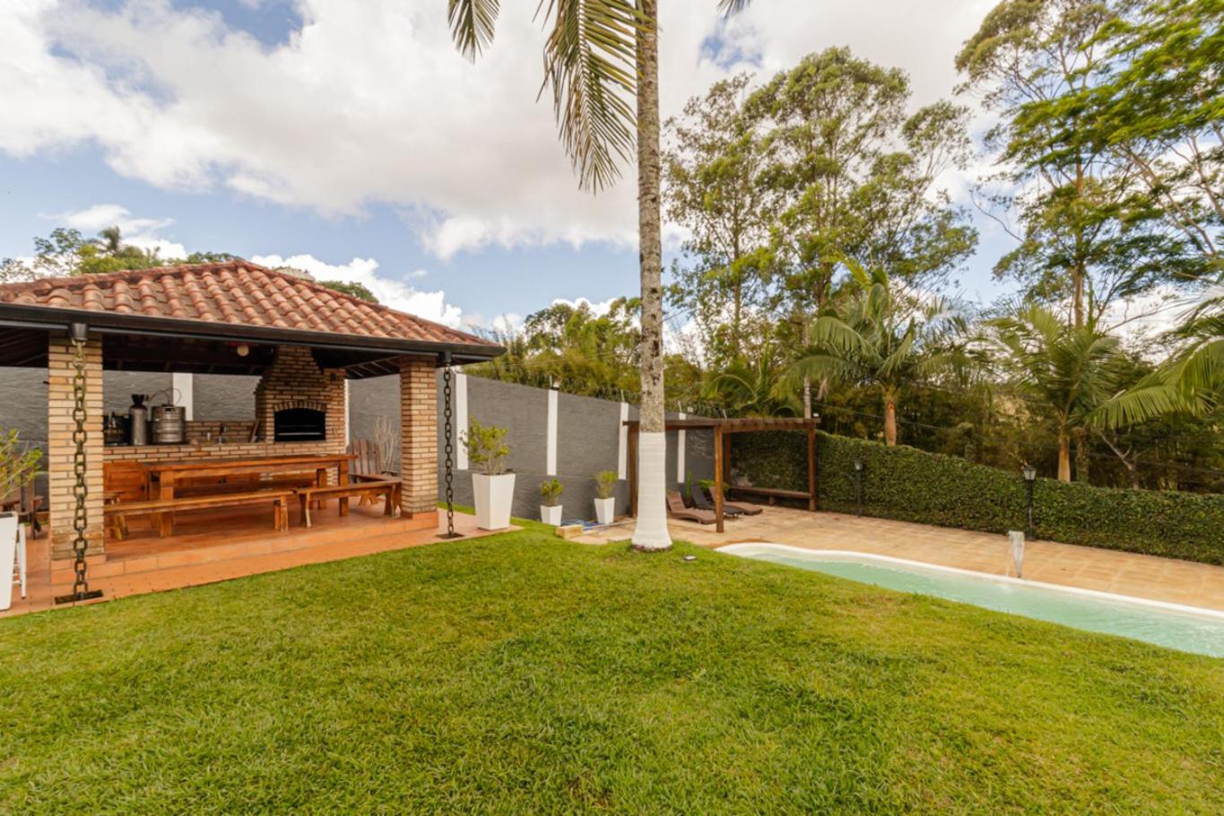 Casa de Campo com Piscina, Churrasqueira e Hidro