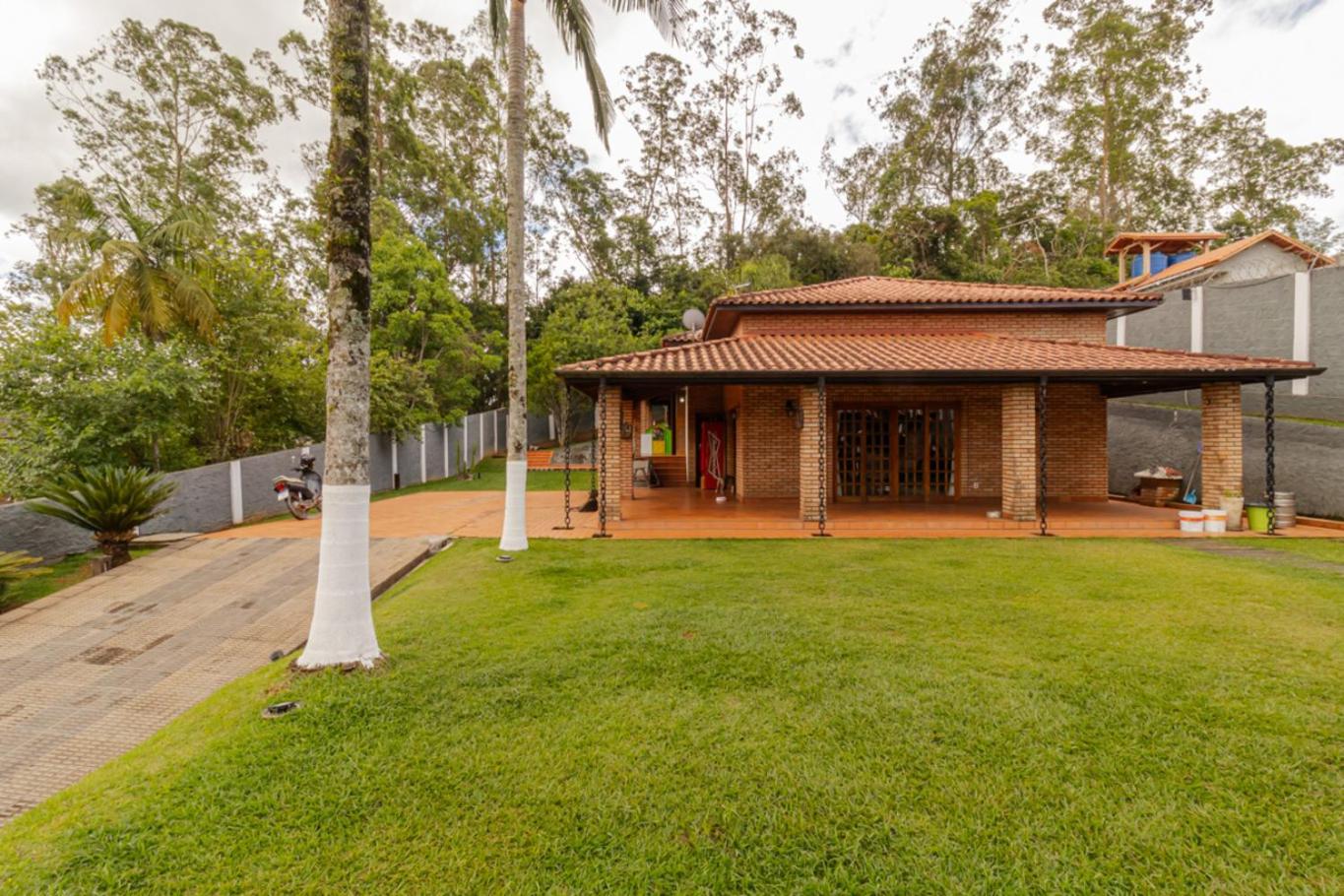Casa de Campo com Piscina, Churrasqueira e Hidro