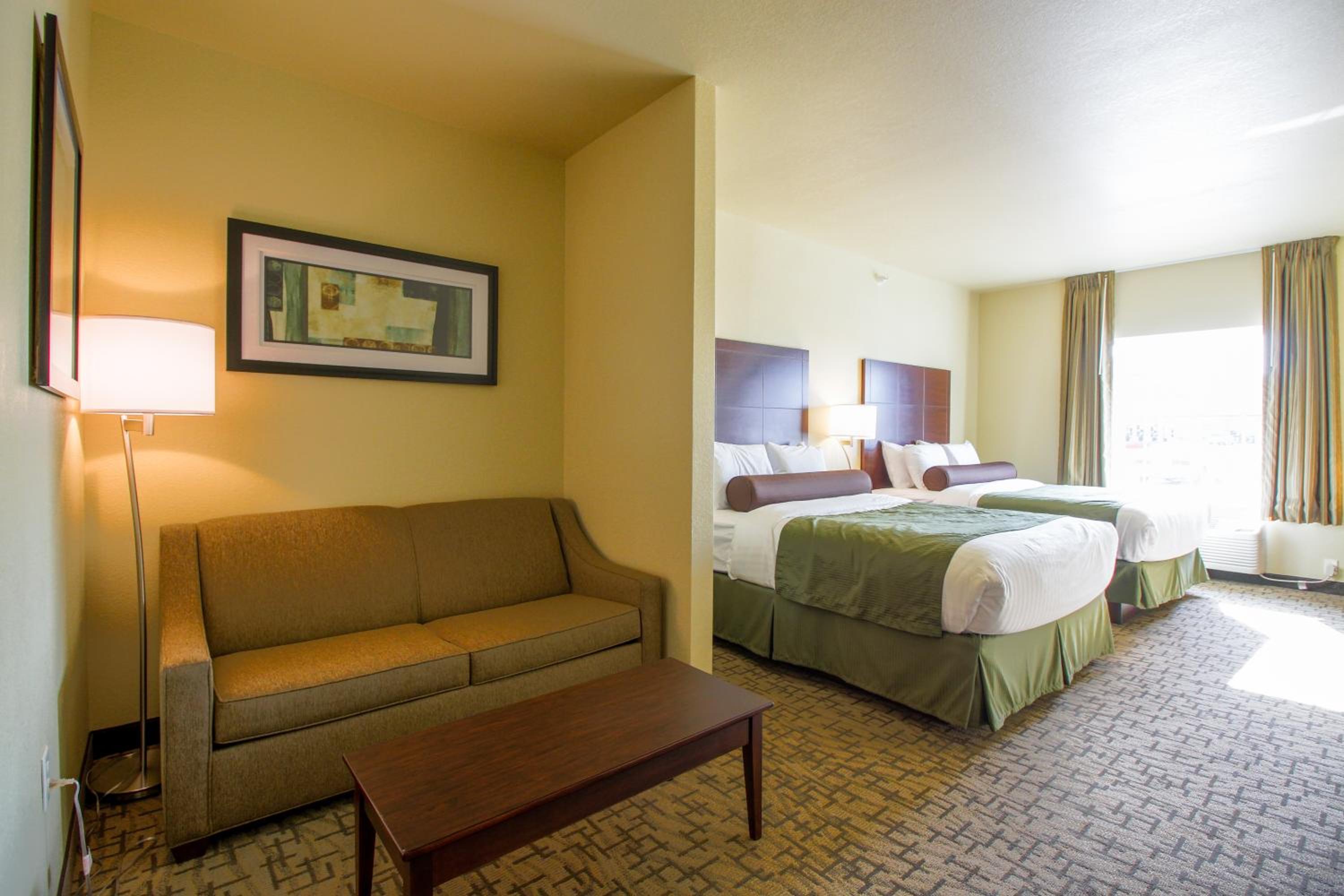 Cobblestone Hotel & Suites - Devils Lake