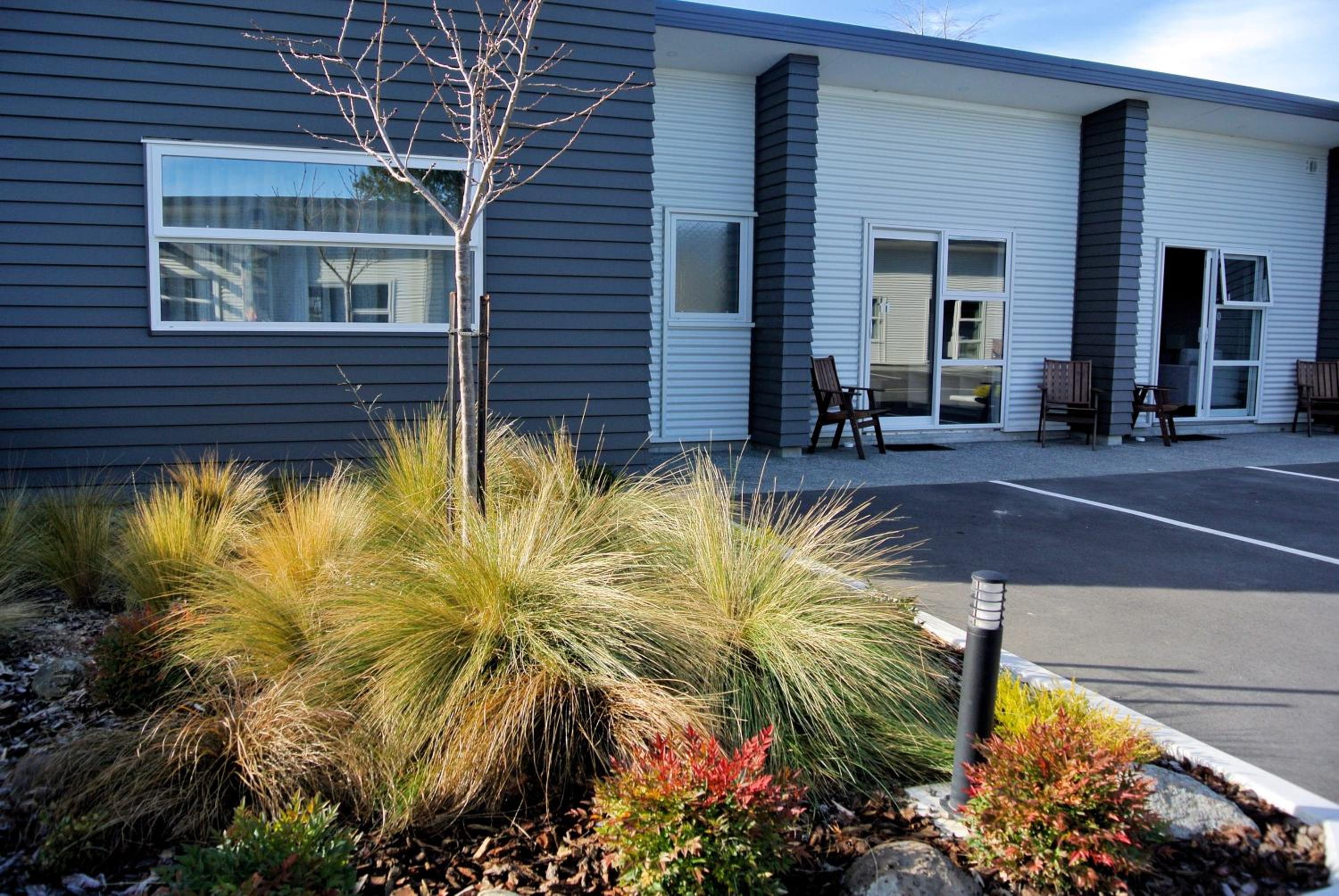 Oxford Village Motels
