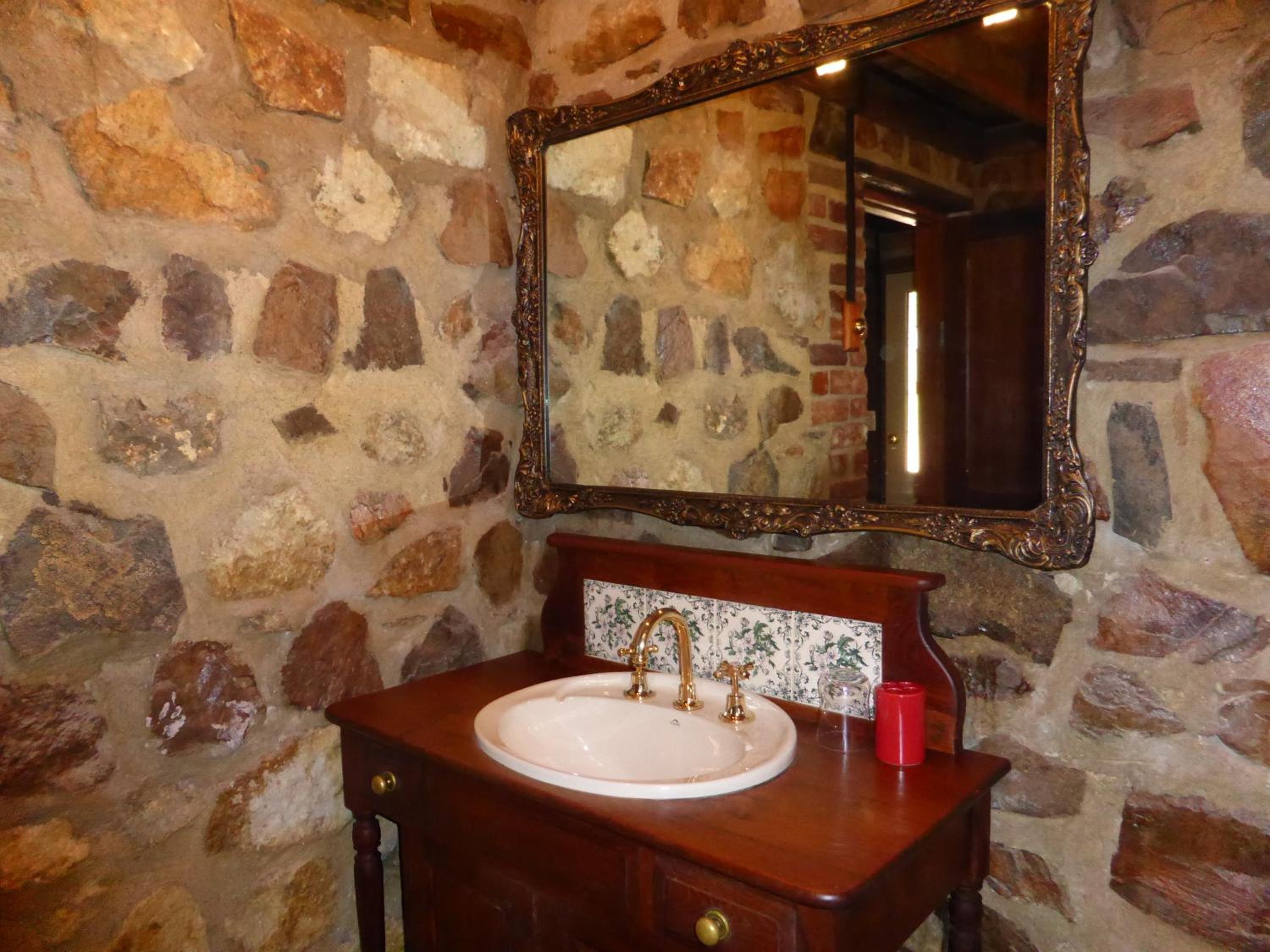 Barossa Barn Bed and Breakfast