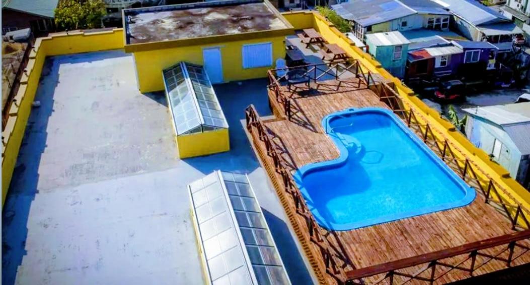 Paradise suites and residence with pool and balcony