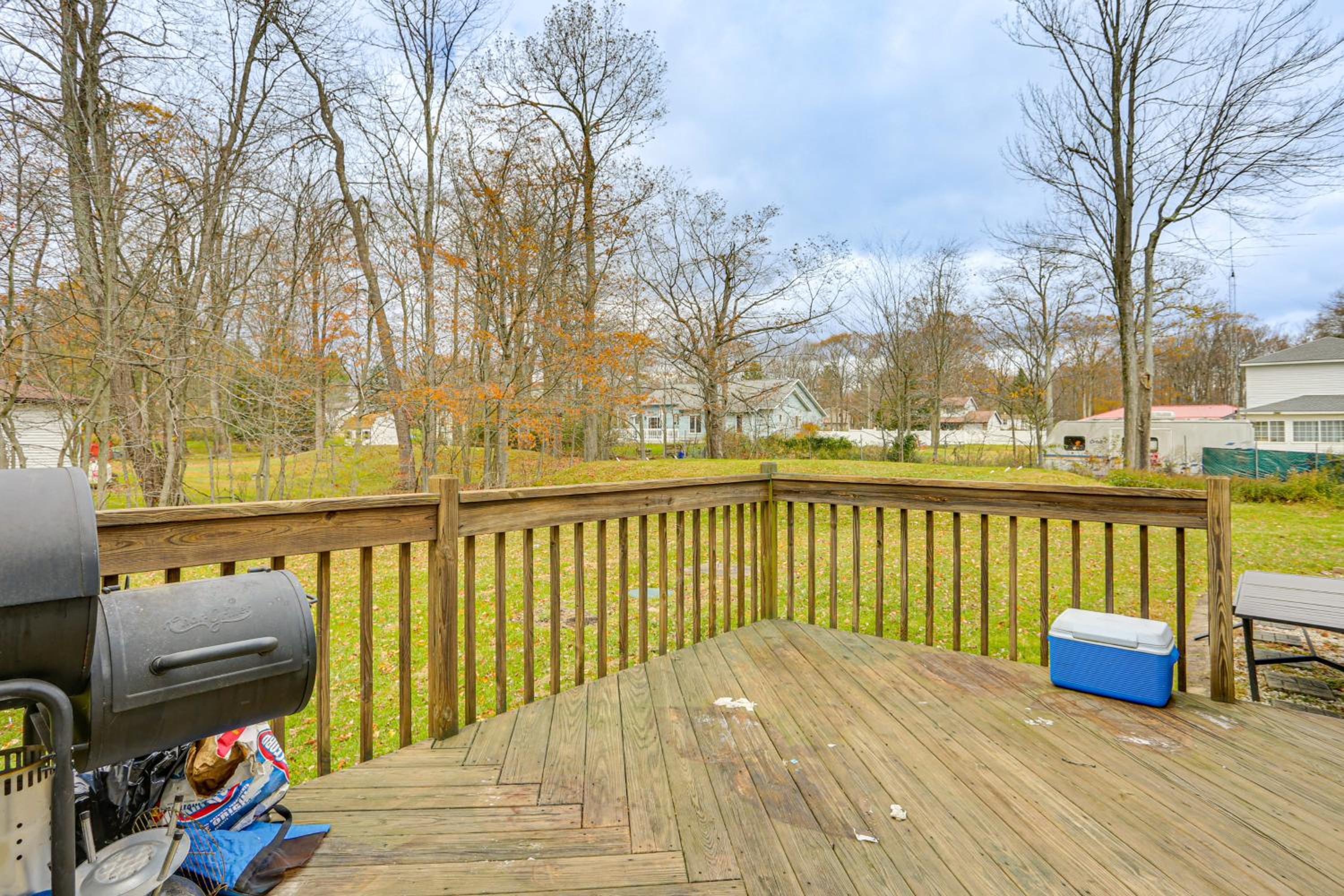 Hike, Ski and Game Spacious Poconos Home with Yard