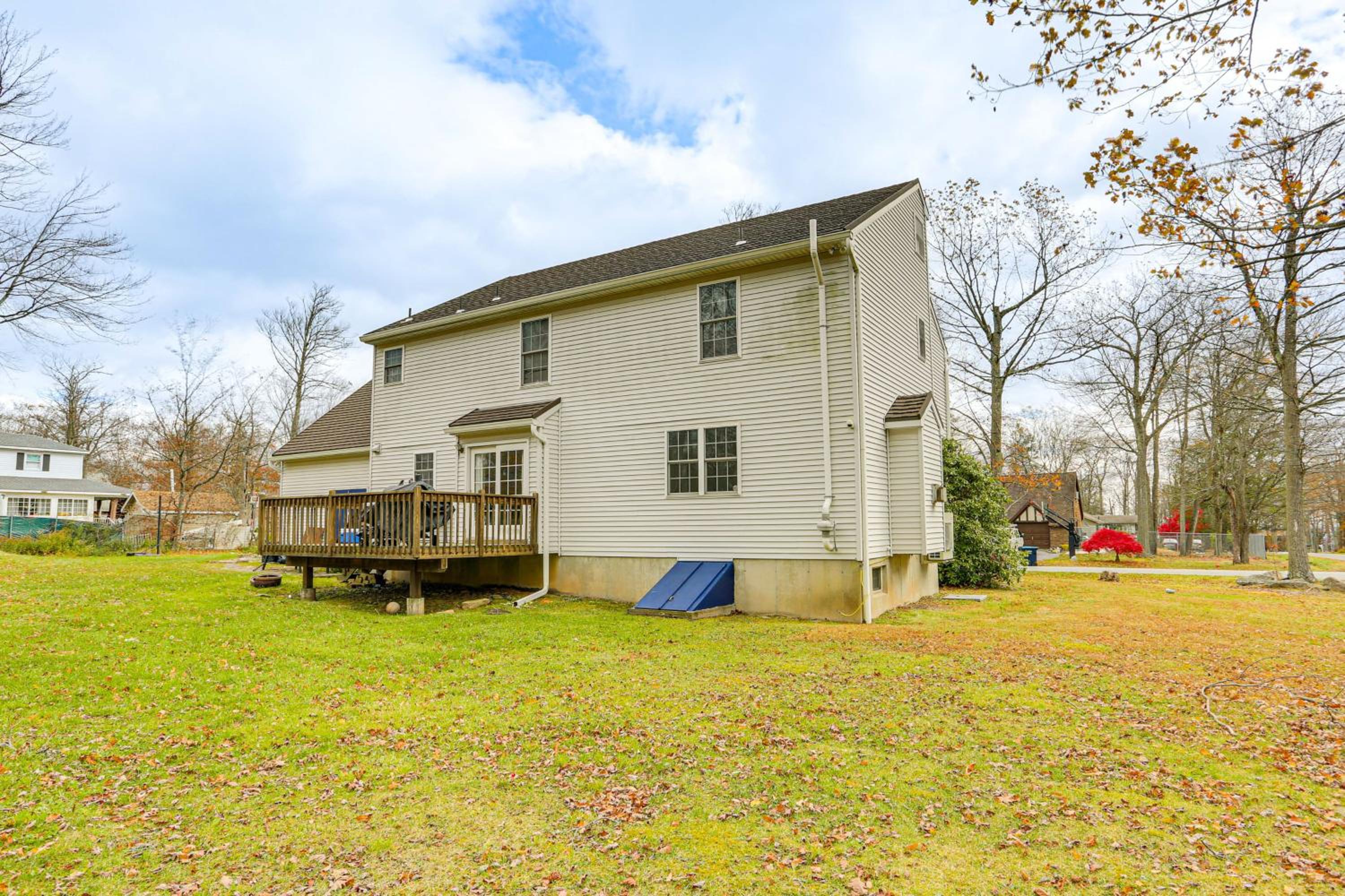 Hike, Ski and Game Spacious Poconos Home with Yard