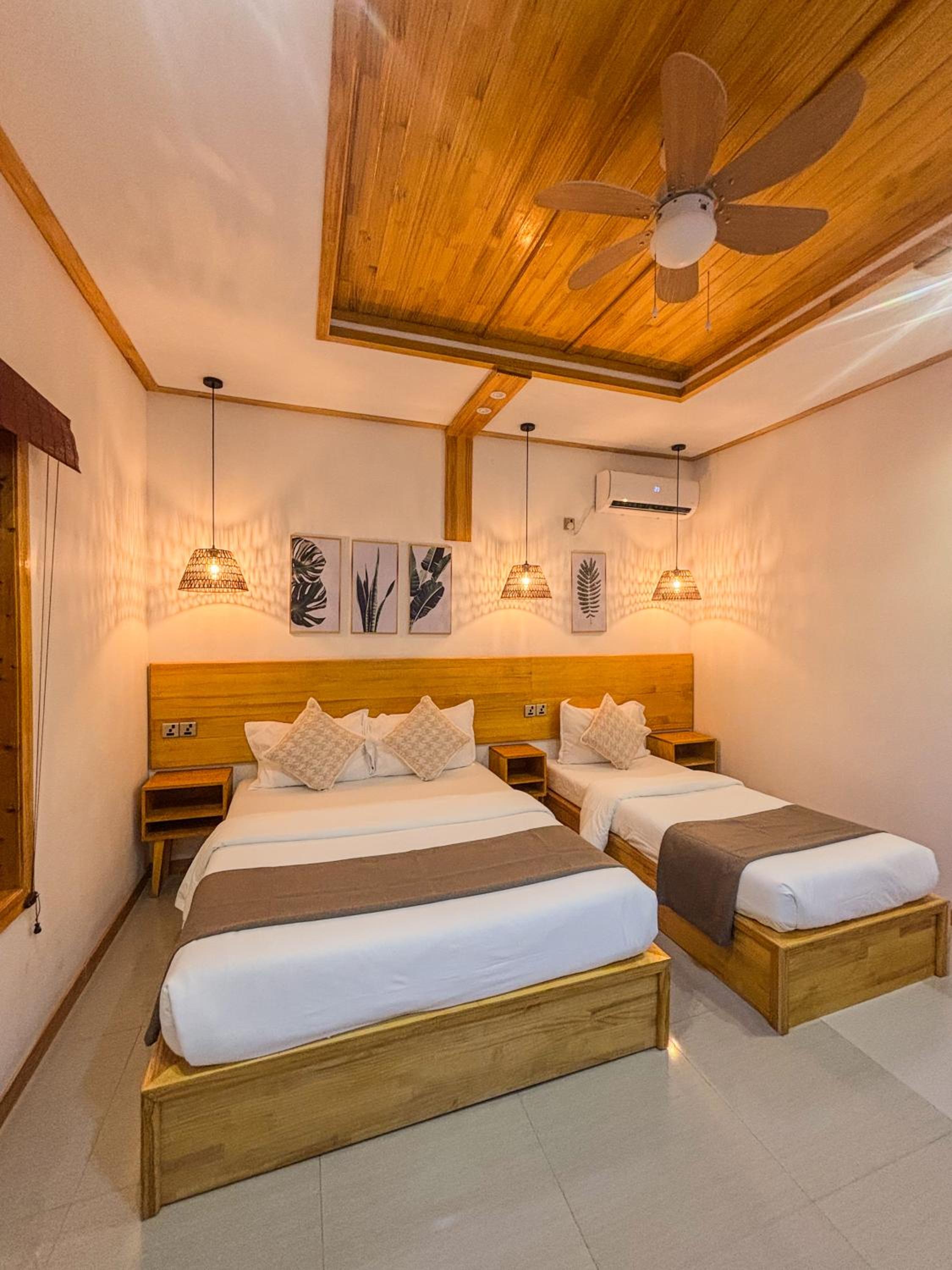 Eco Palm Mathiveri - Guest House with Complimentary Shared Kitchen & Laundry