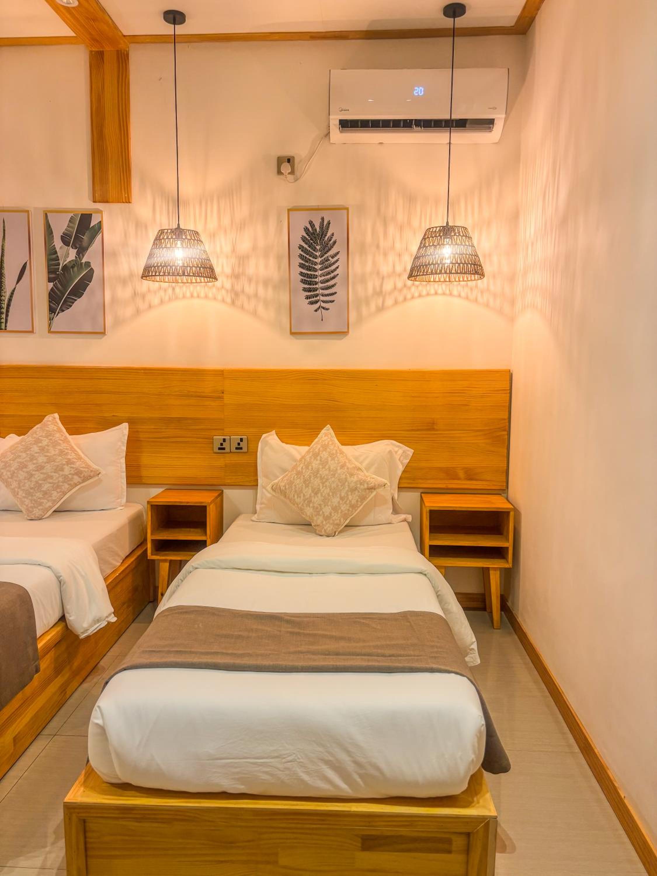 Eco Palm Mathiveri - Guest House with Complimentary Shared Kitchen & Laundry
