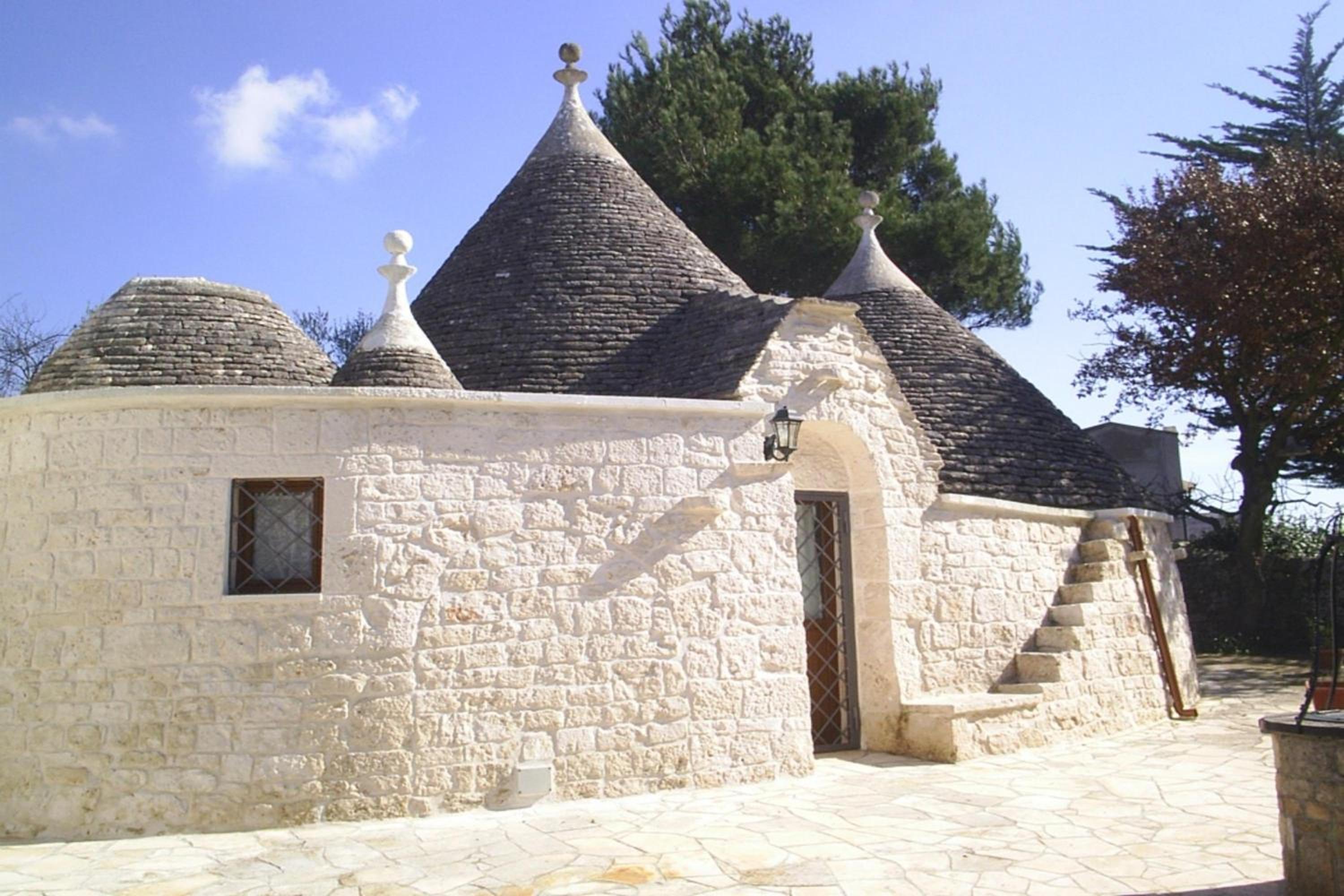 Trullo ConoSolo With Pool - Happy Rentals photo 5