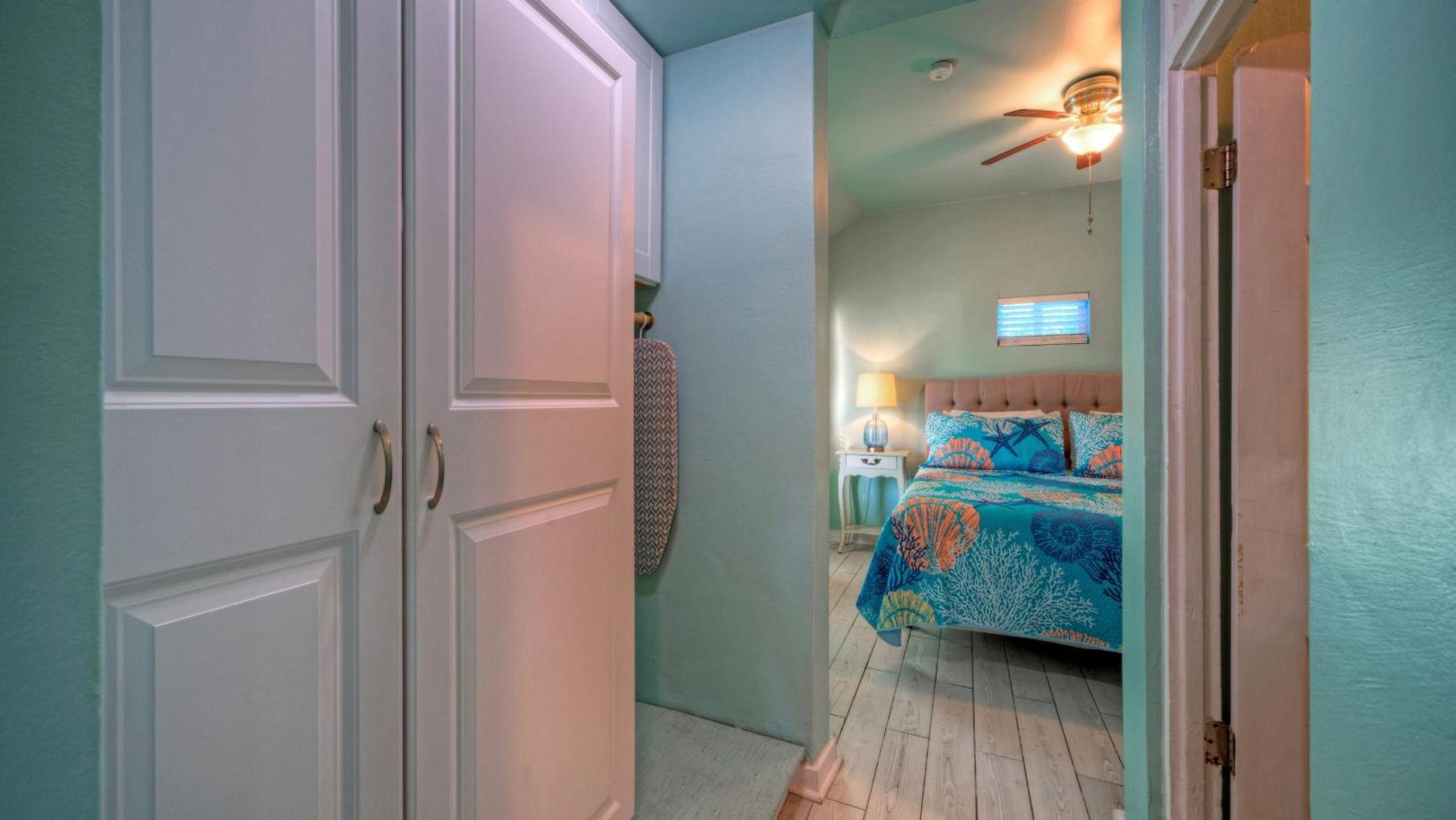 Cozy Cottage w Private Yard in Spanish Village Casa San Miguel by AvantStay