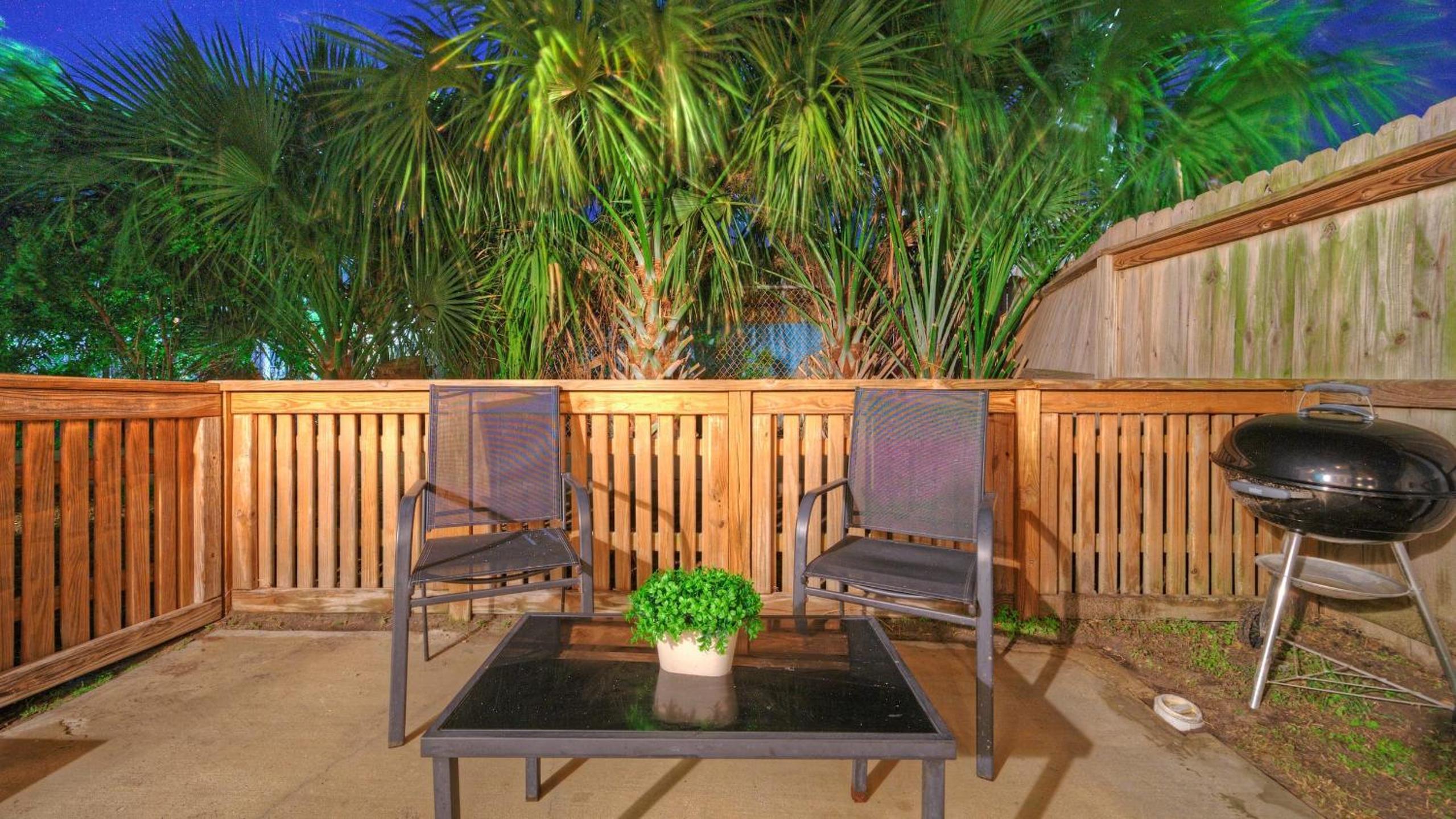 Cozy Cottage w Private Yard in Spanish Village Casa San Miguel by AvantStay