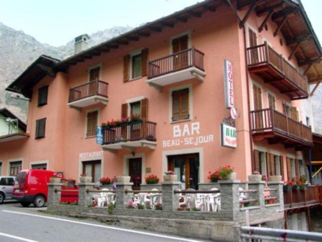 Hotel Beau Sejour - Image 1