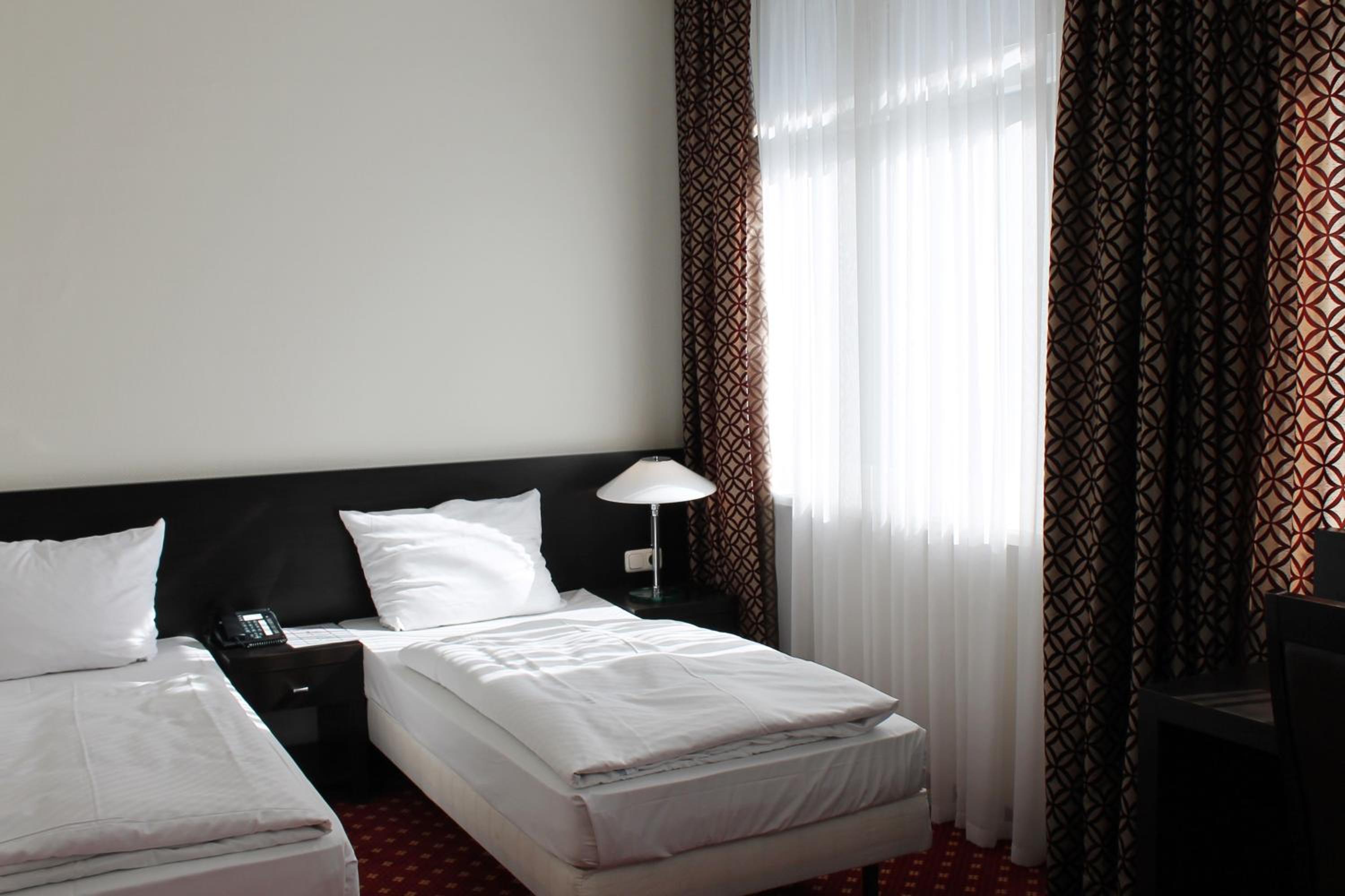 Offenbach Vacations - Aariana Hotel - Property Image 2