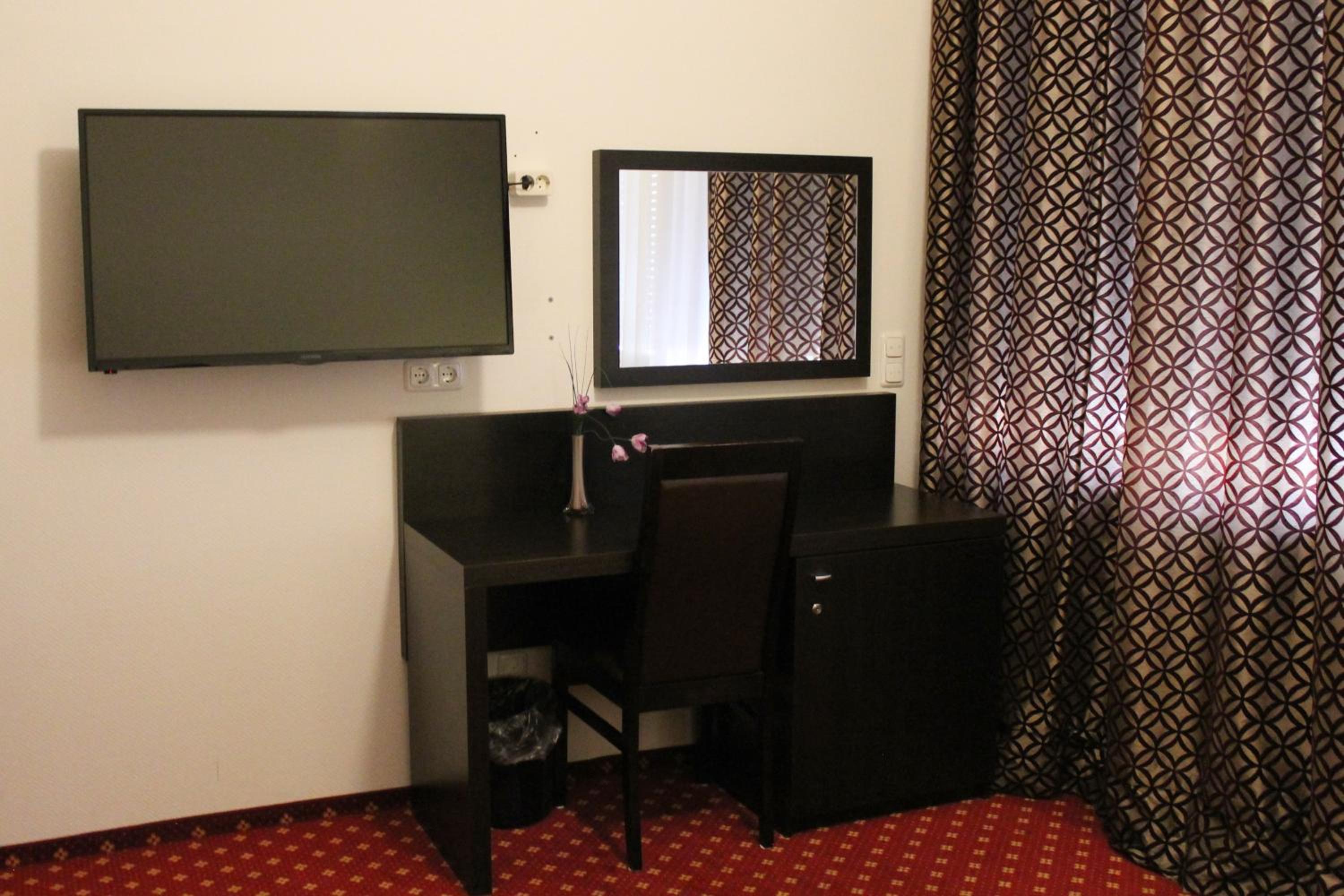 Offenbach Vacations - Aariana Hotel - Property Image 9