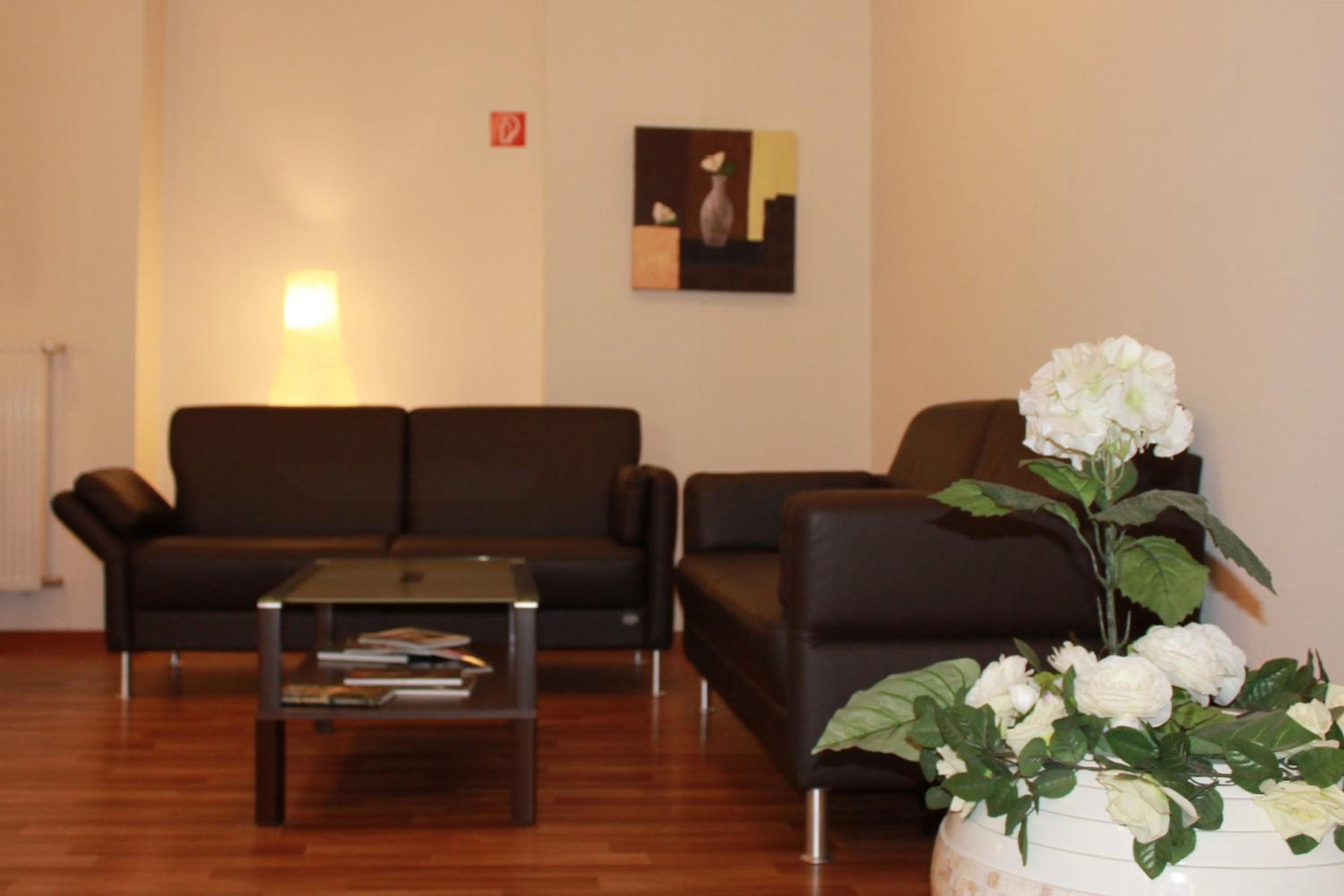 Offenbach Vacations - Aariana Hotel - Property Image 3