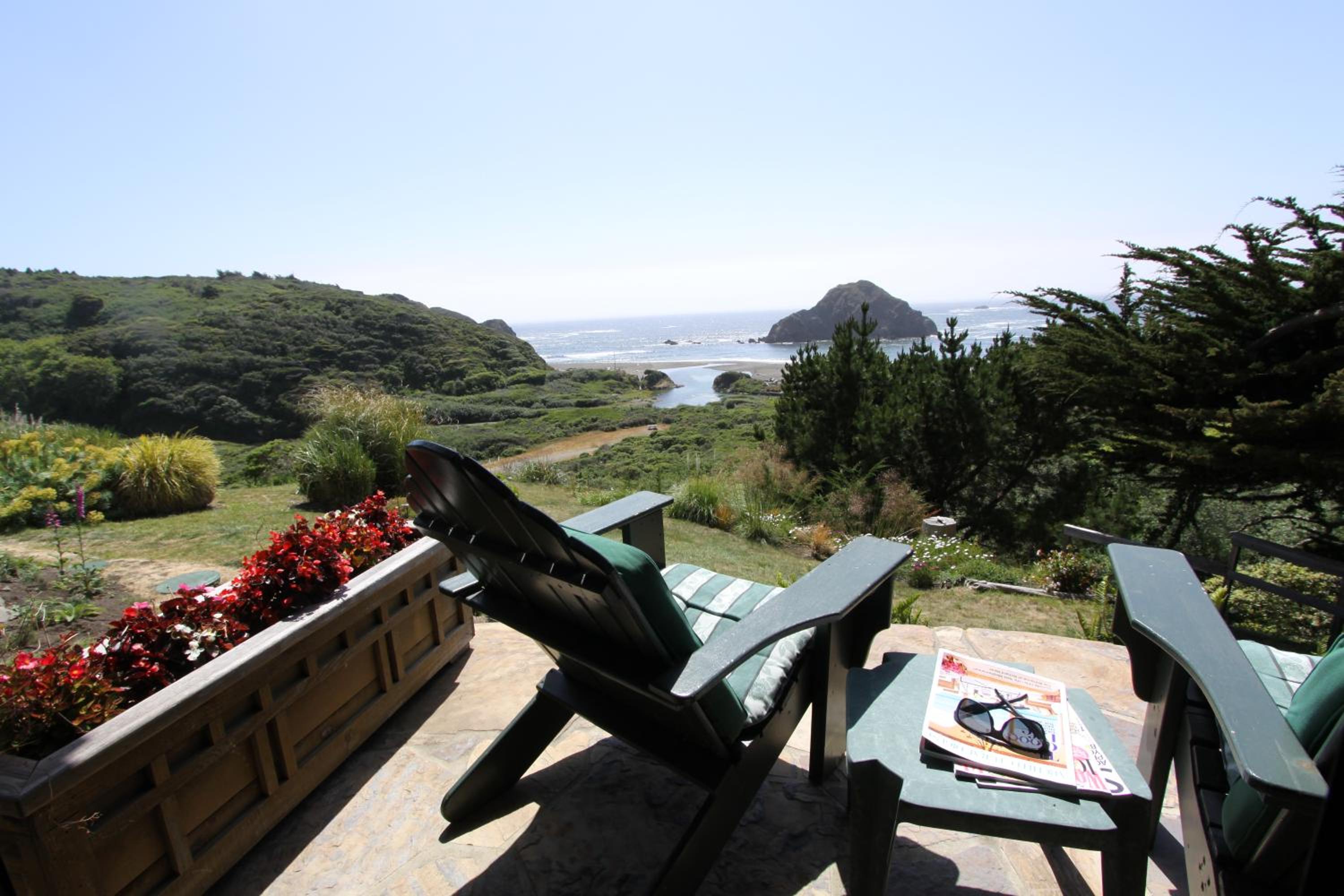 Elk Cove Inn & Spa view 4