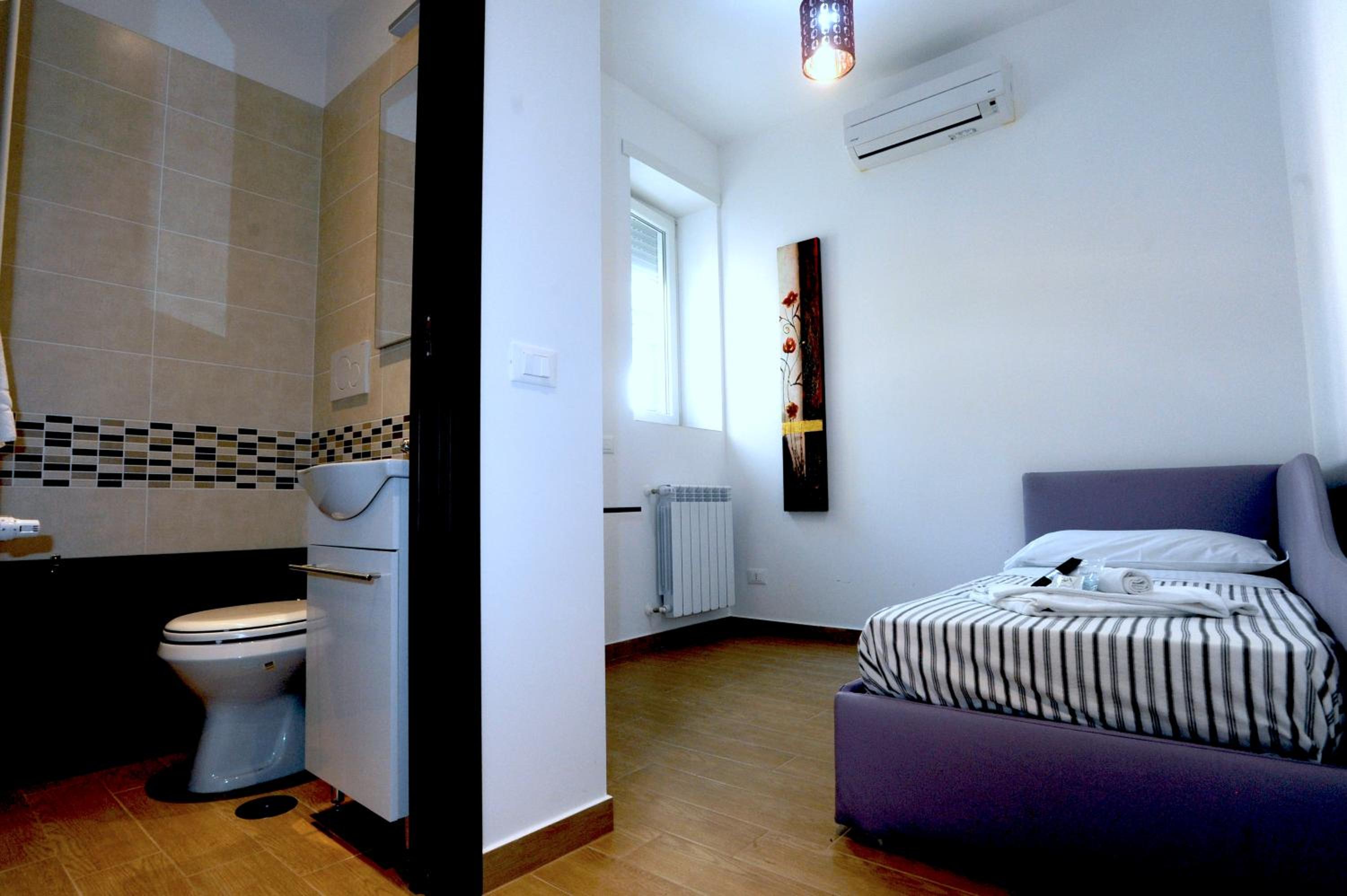 Kings Of Rome Apartments