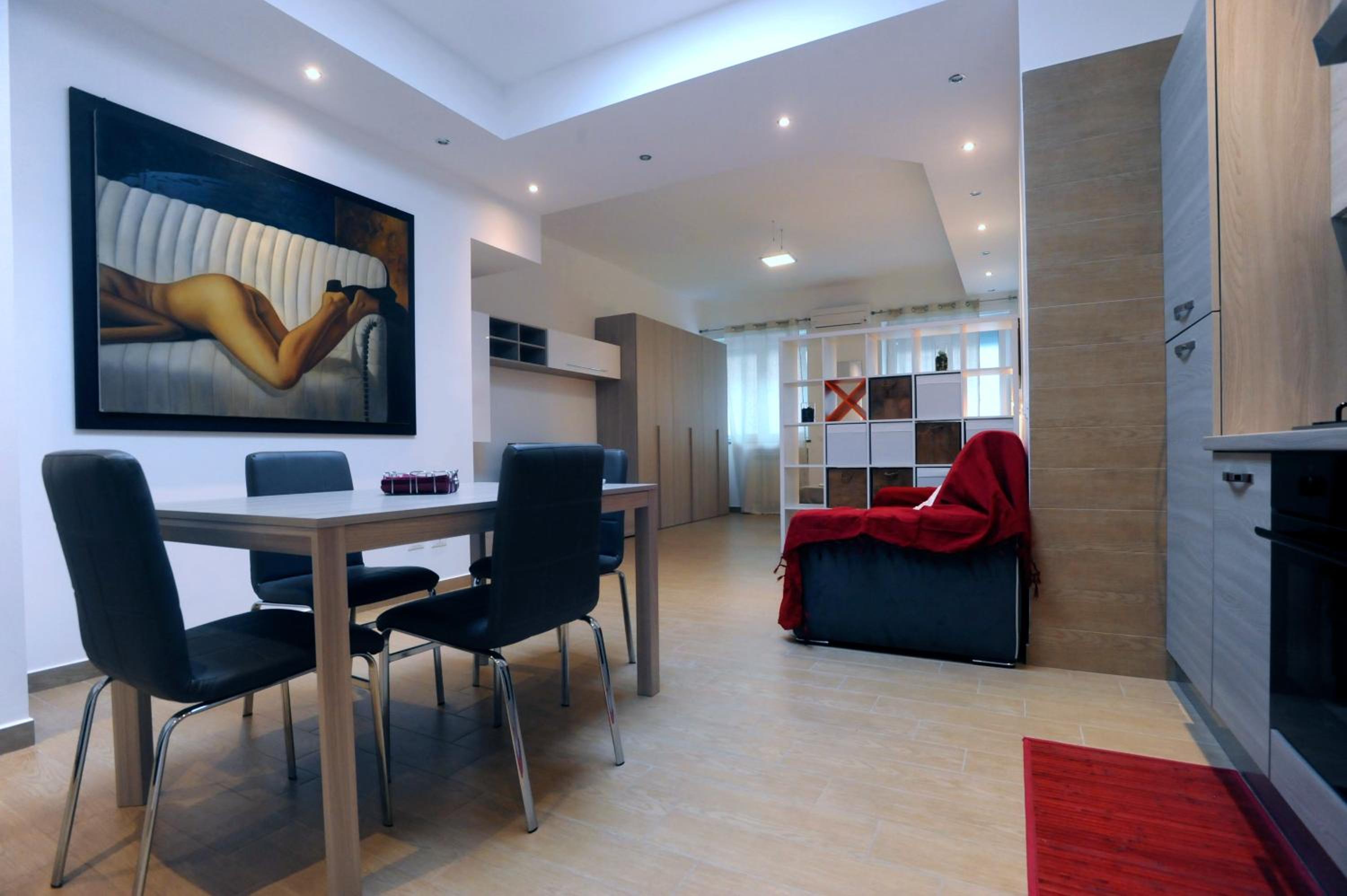 Kings Of Rome Apartments