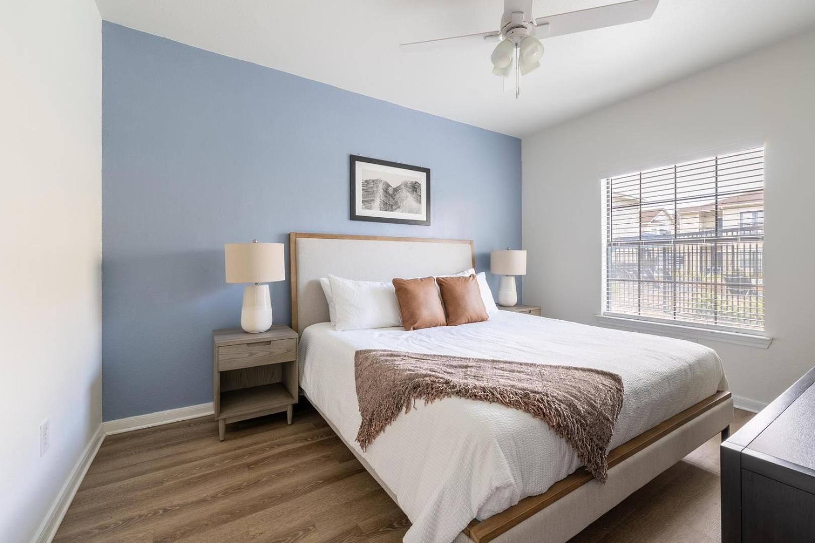 Landing Beautiful 2BD Gym