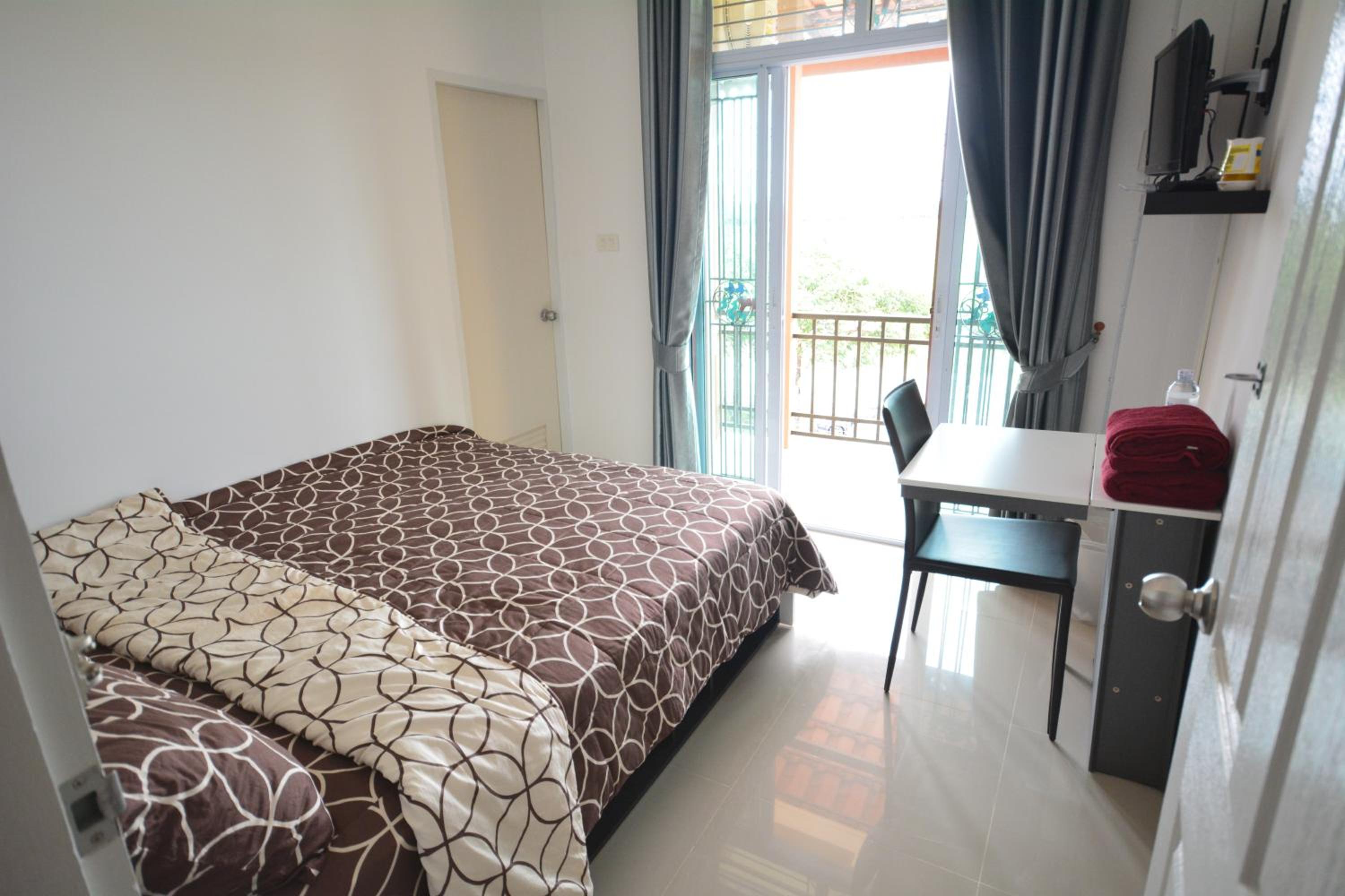 JC Guesthouse @ Suratthani Airport view 4