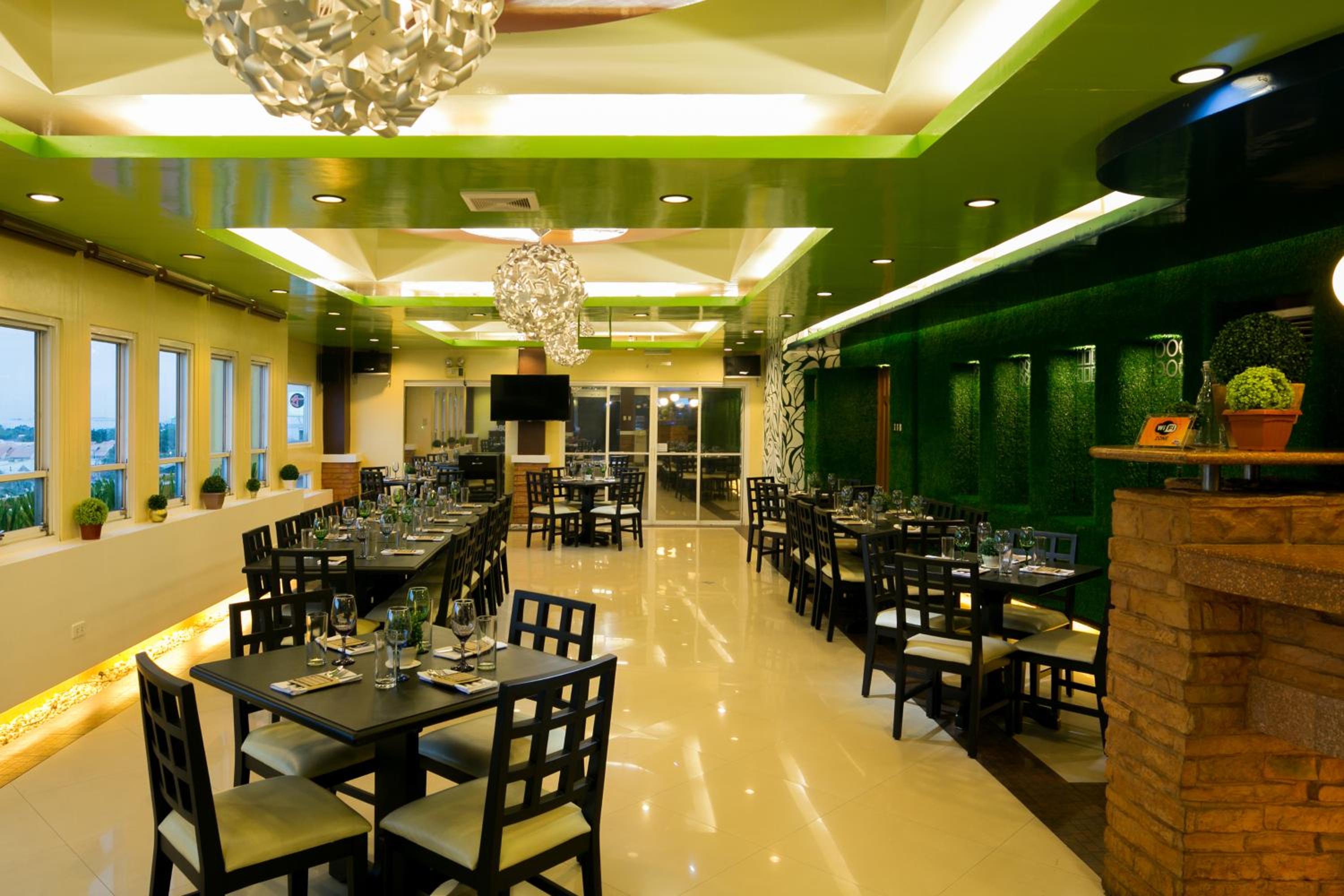950 Condotel, Angeles - 9