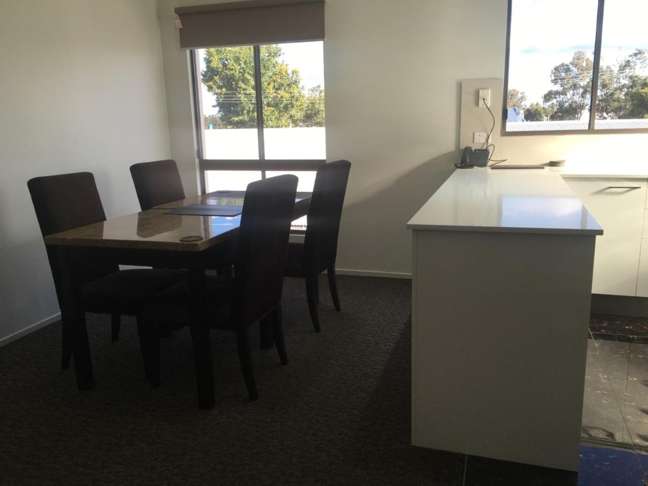 Western Downs Motor Inn